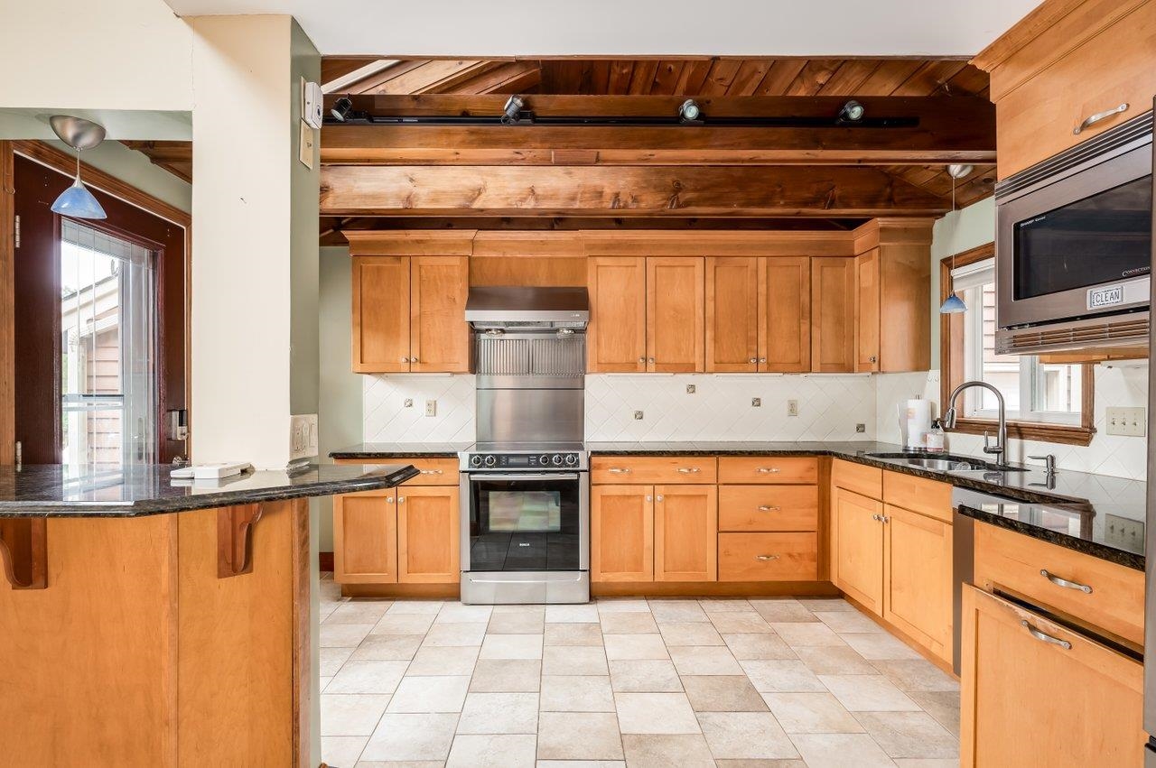 71 Main St, New Durham, NH 03855