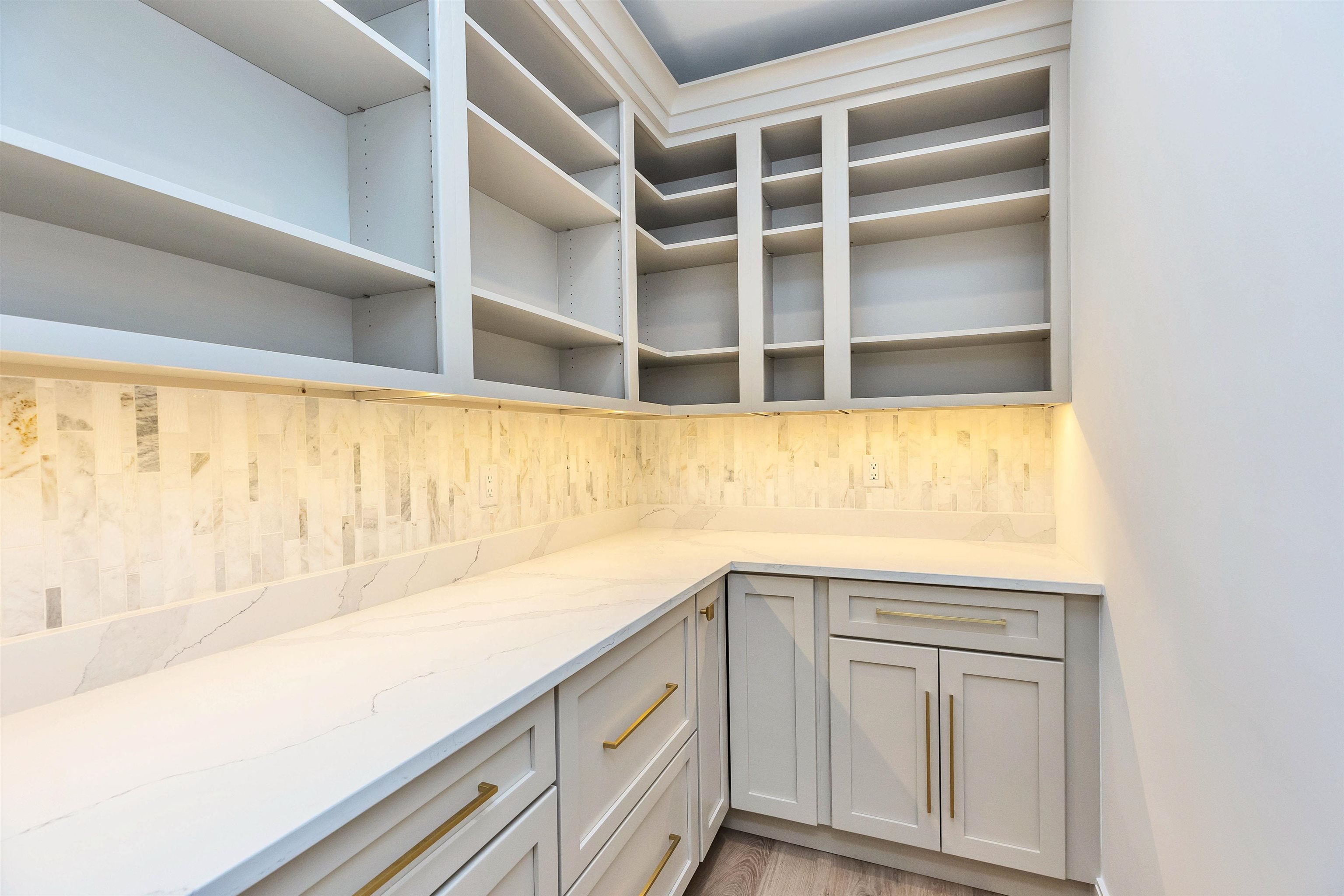 17-4-28 Boiling Kettle Way, Bedford, NH 03110