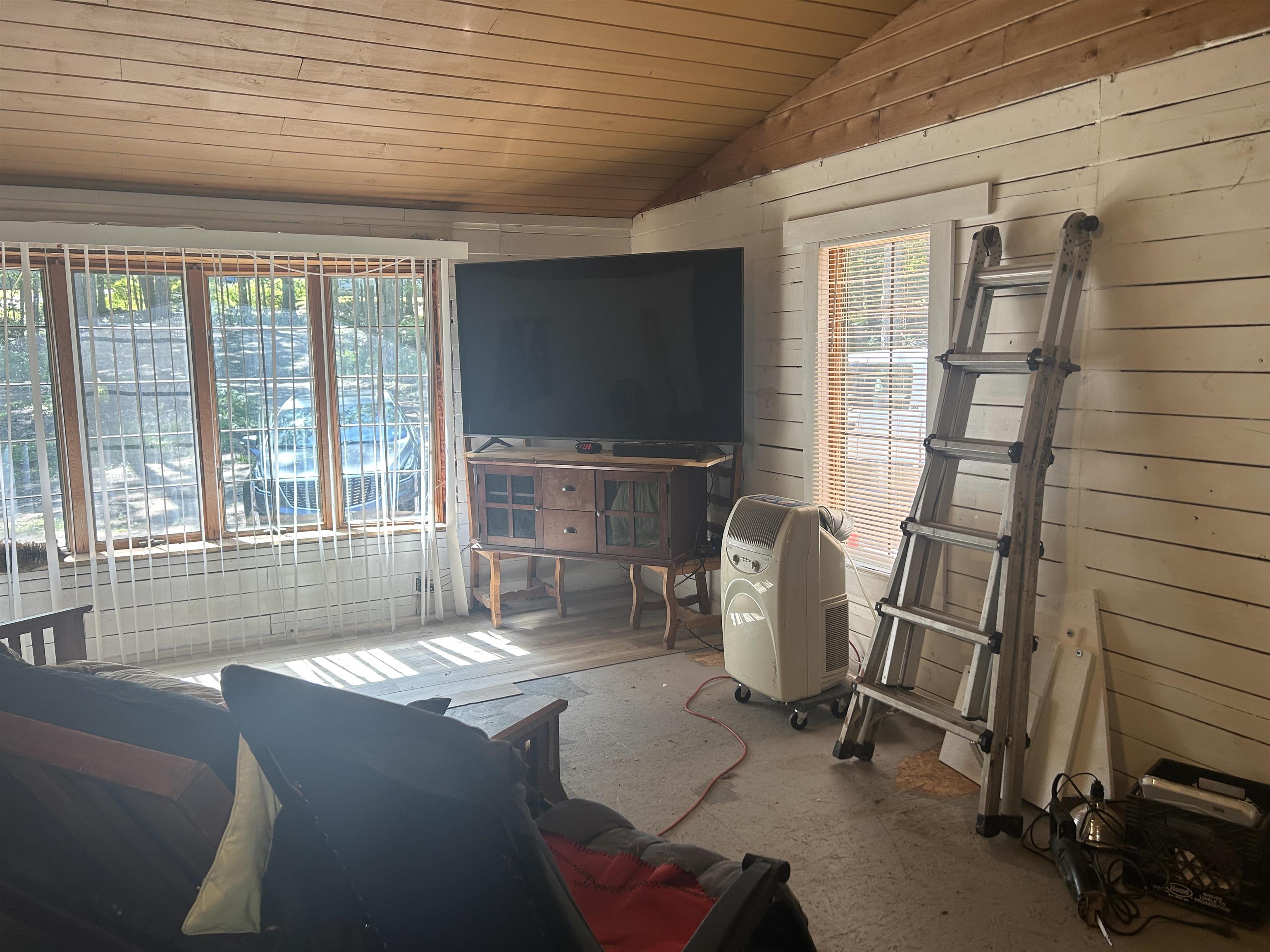 77 Mackey Rd, Troy, NH 03465