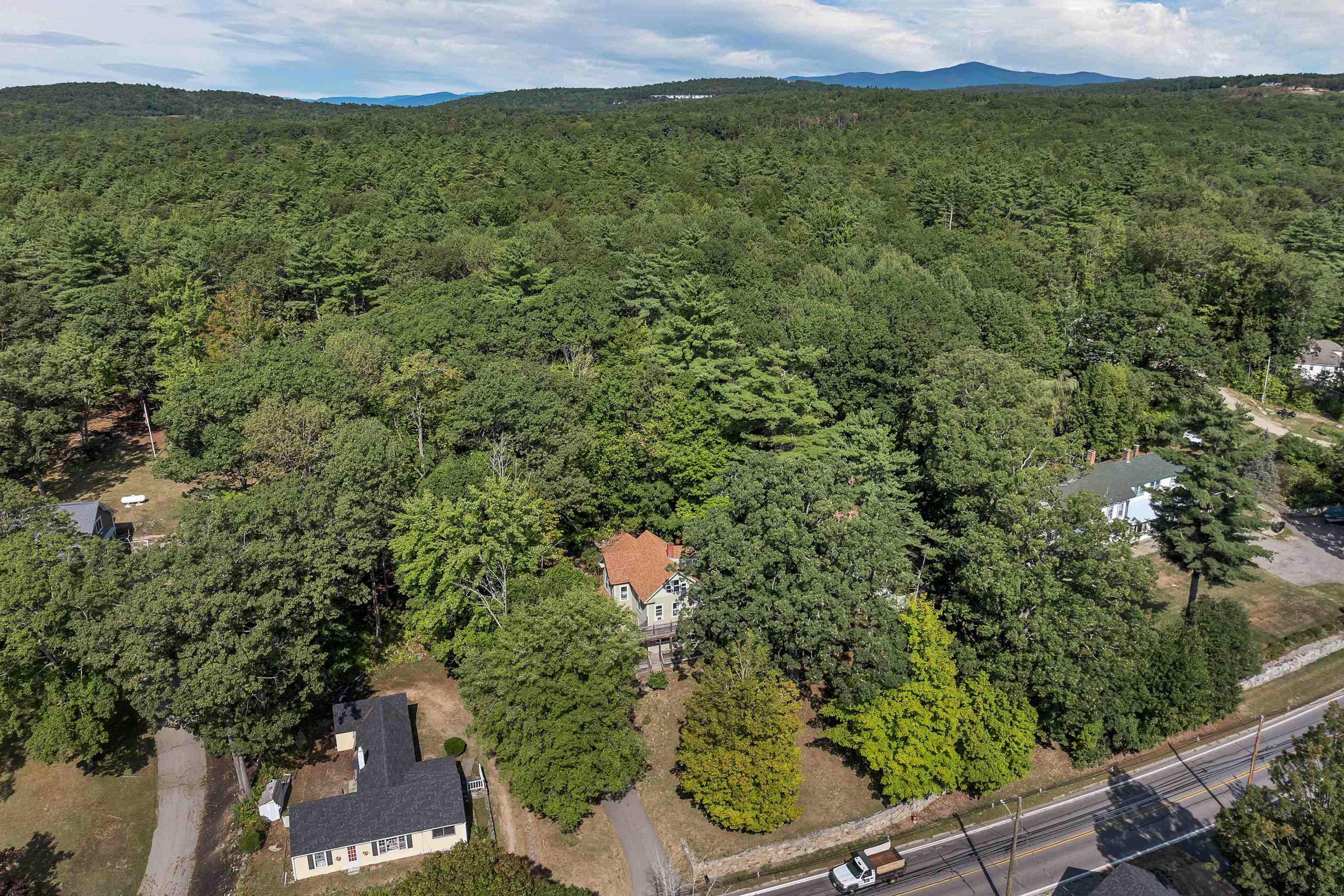 172 Center St, Wolfeboro, NH 03894