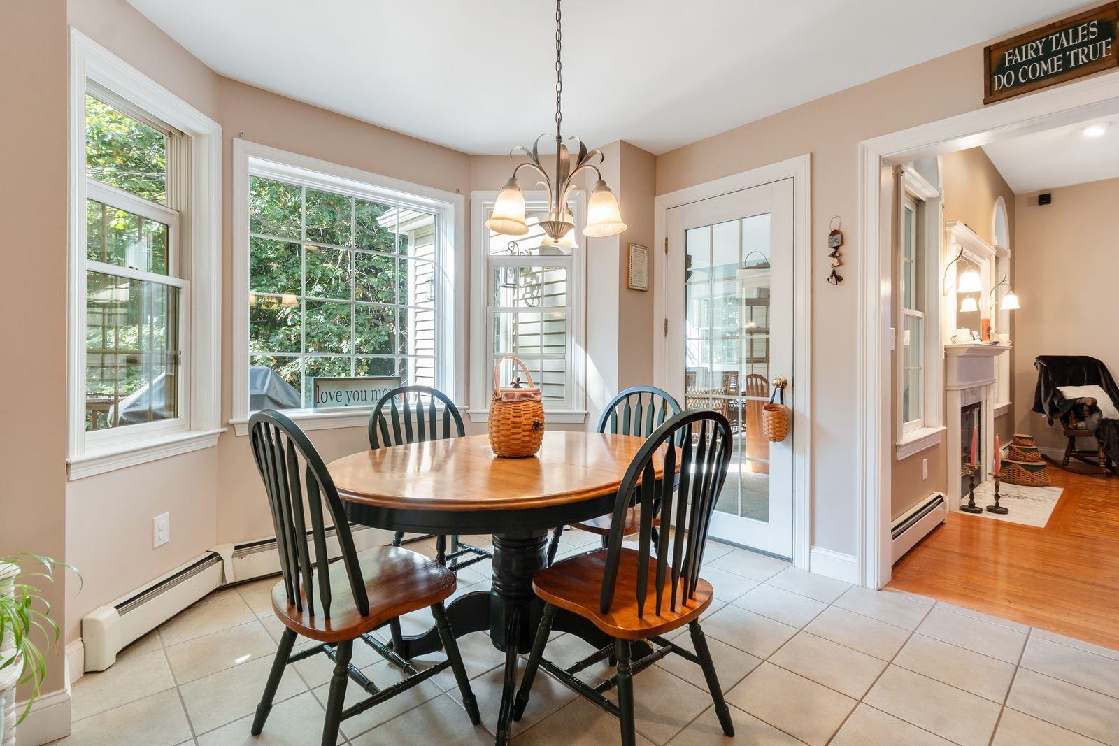 12 Parshley Ln, Brentwood, NH 03833