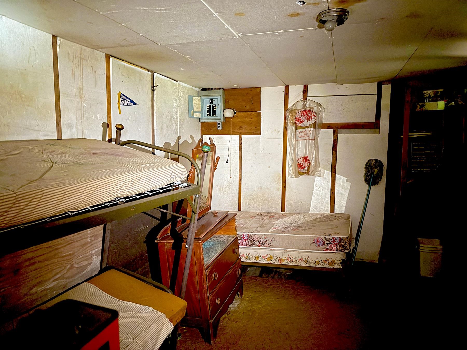 715 N Groton Rd, Groton, NH 03241