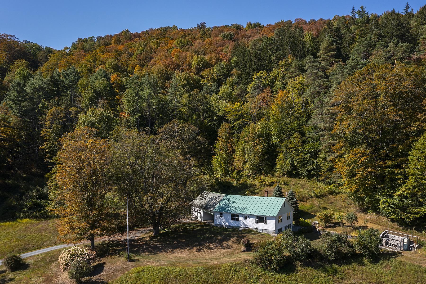 WOODSTOCK VT&nbsp;Home for sale $$530,000 | $276 per sq.ft.