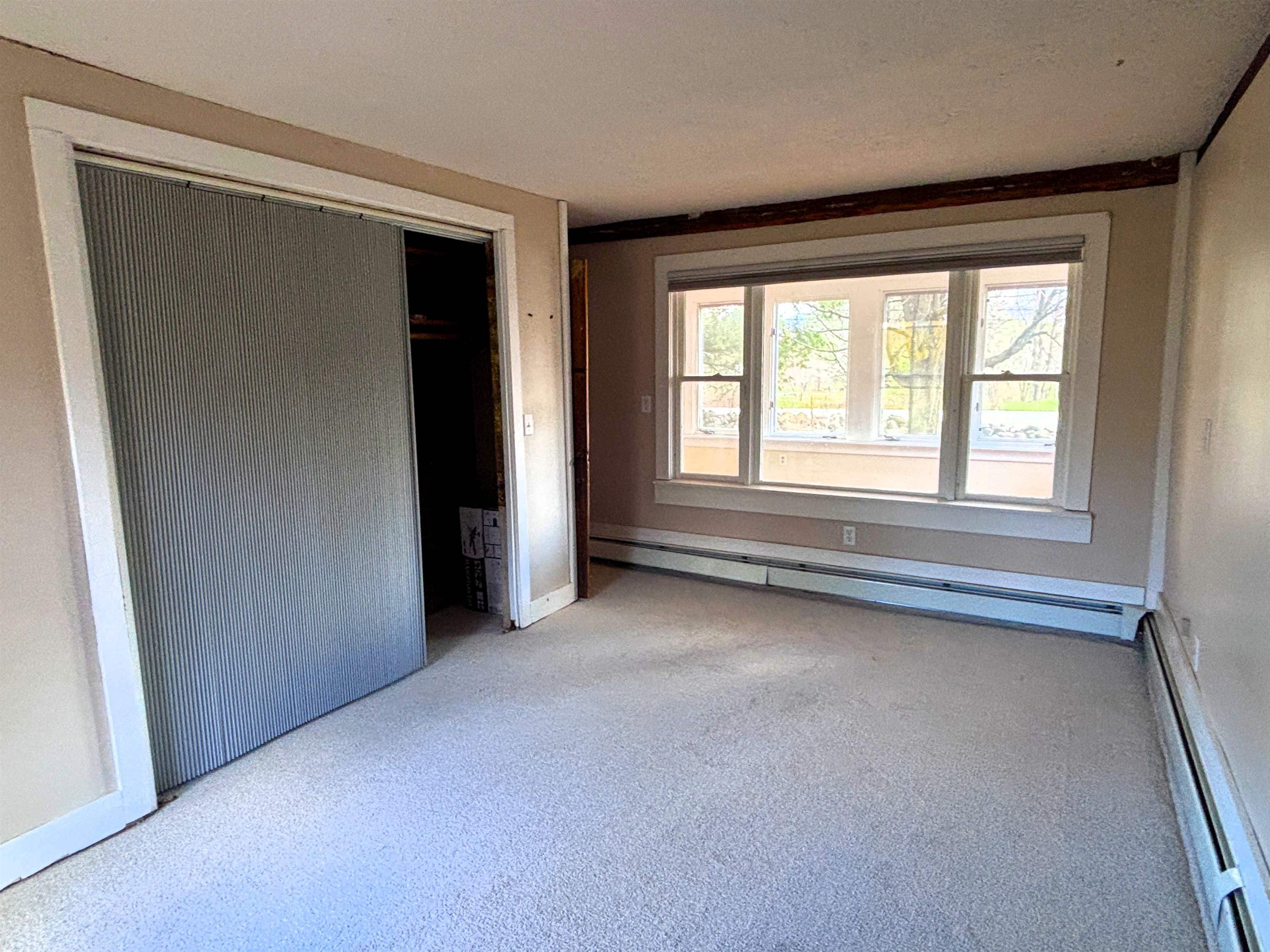 295 Andover Rd, New London, NH 03257