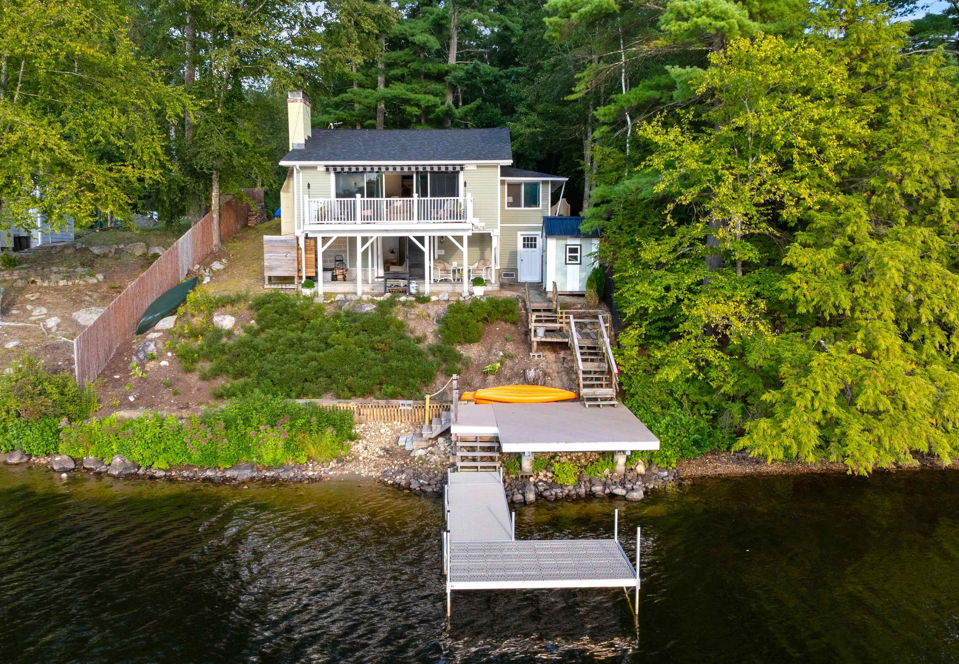 35 Greenwood Rd, Amherst, NH 03031