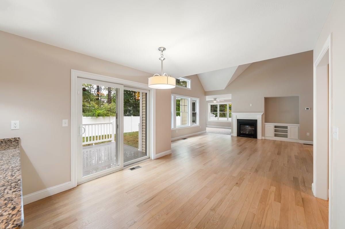 51 Legacy Dr, Nashua, NH 03062