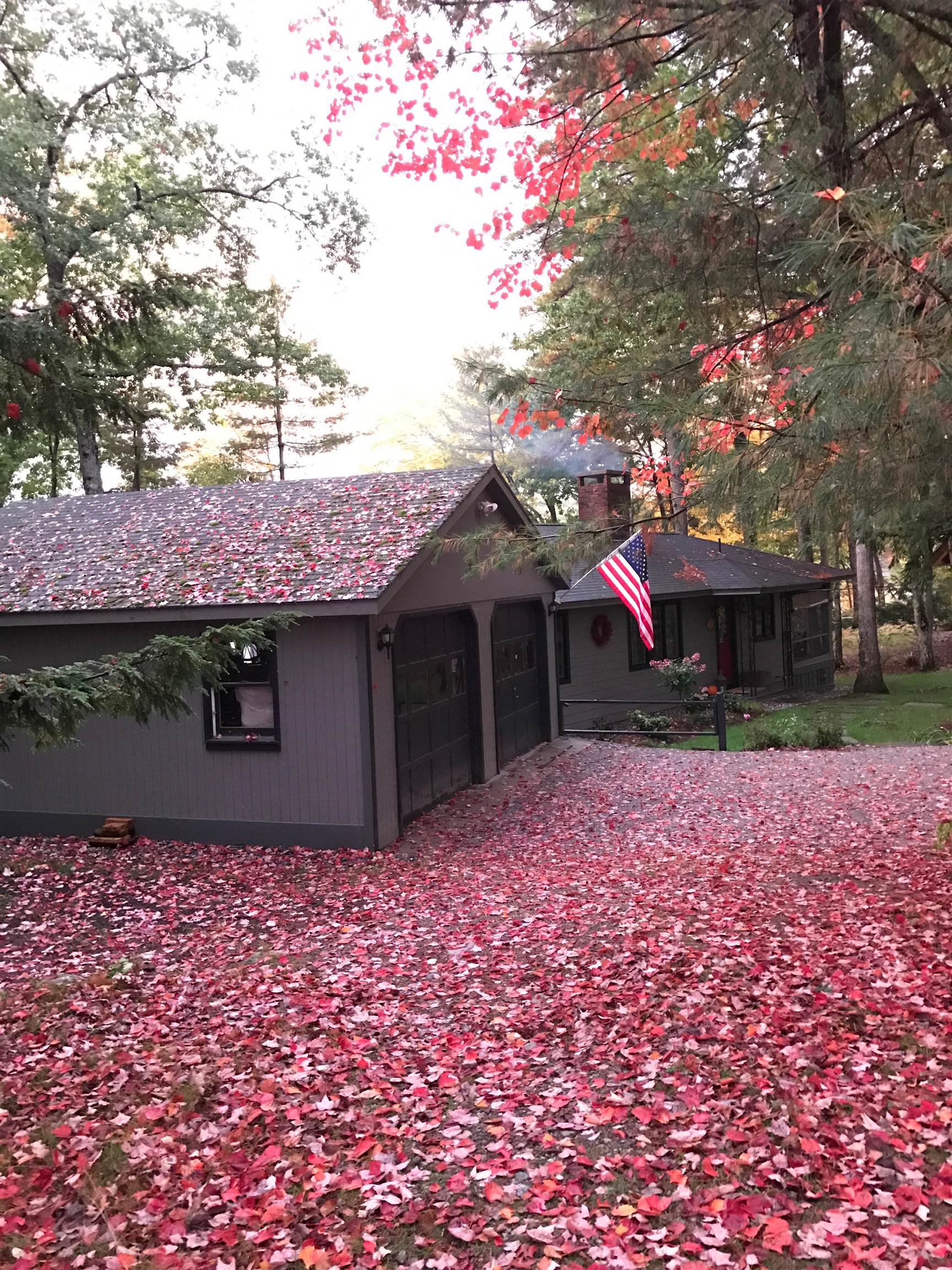 19 Mirror Lake Drive — photo 2