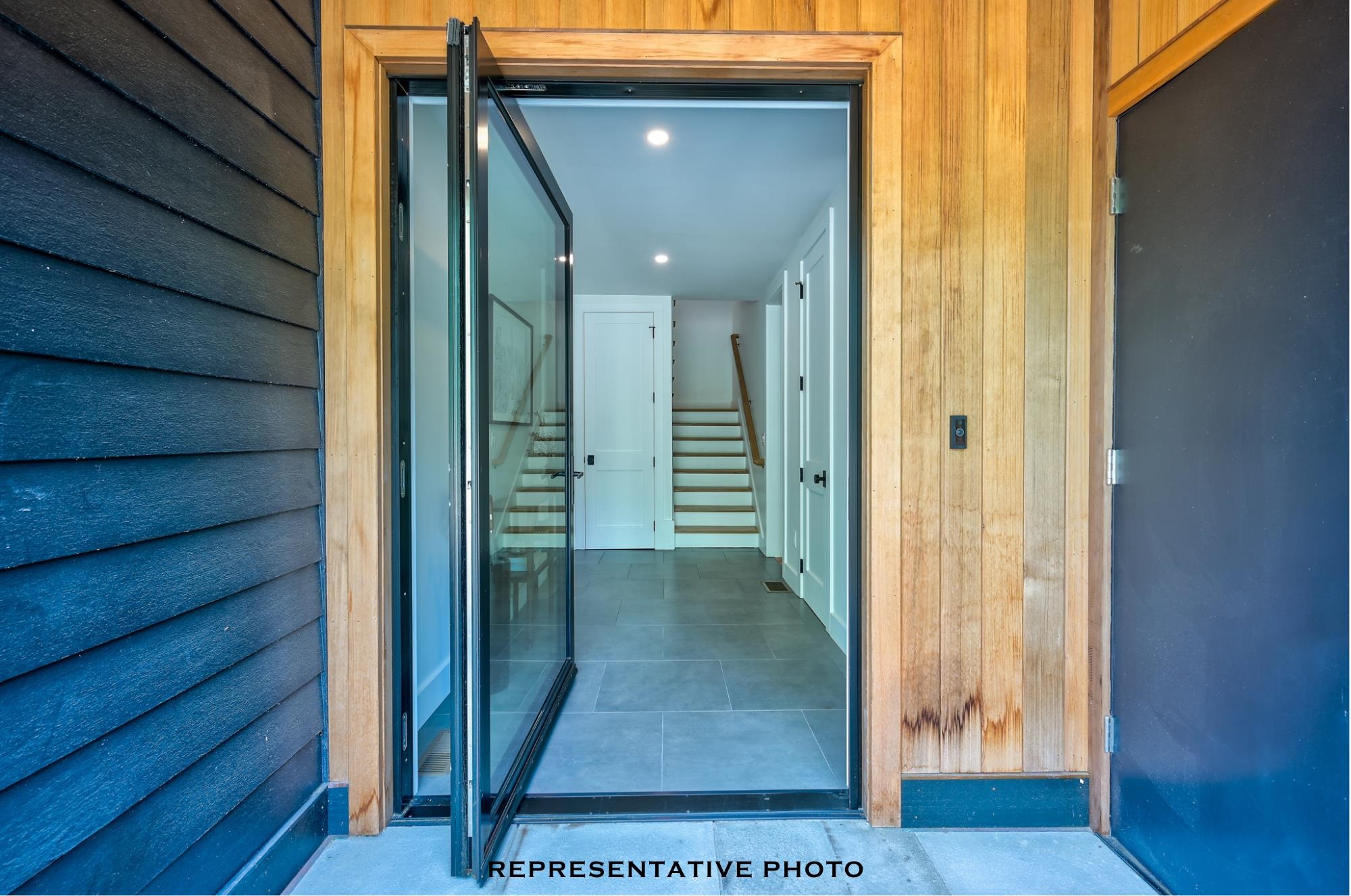 7 Black Diamond Rd, Conway, NH 03860