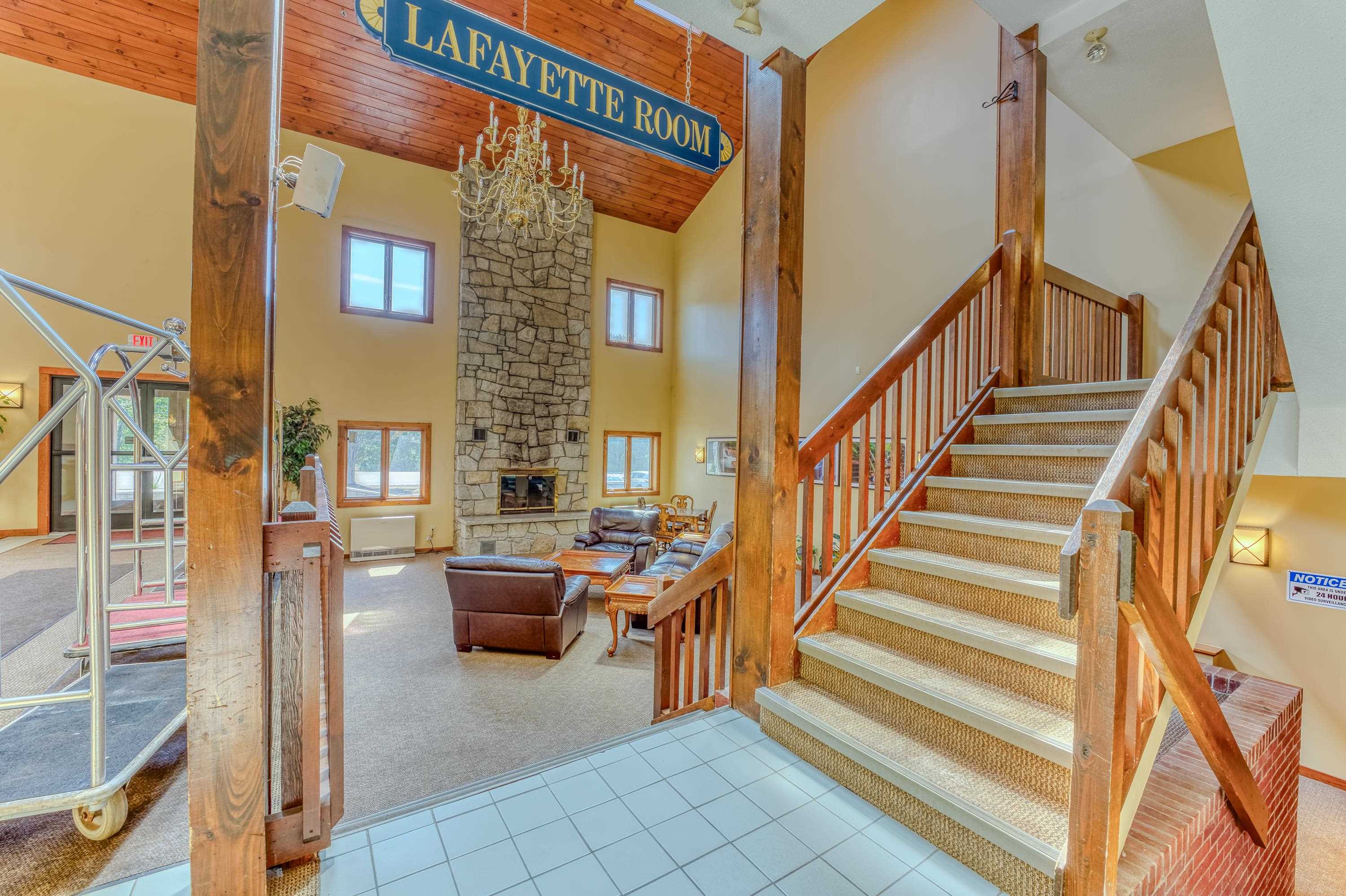 227 Main St, Lincoln, NH 03251