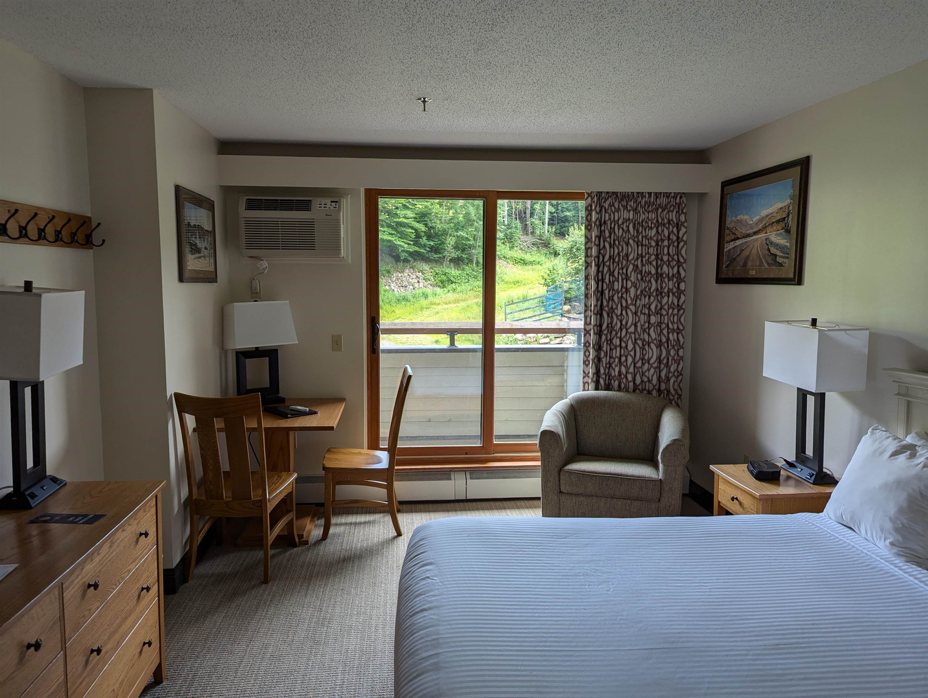 90 Loon Mountain Rd, Lincoln, NH 03251