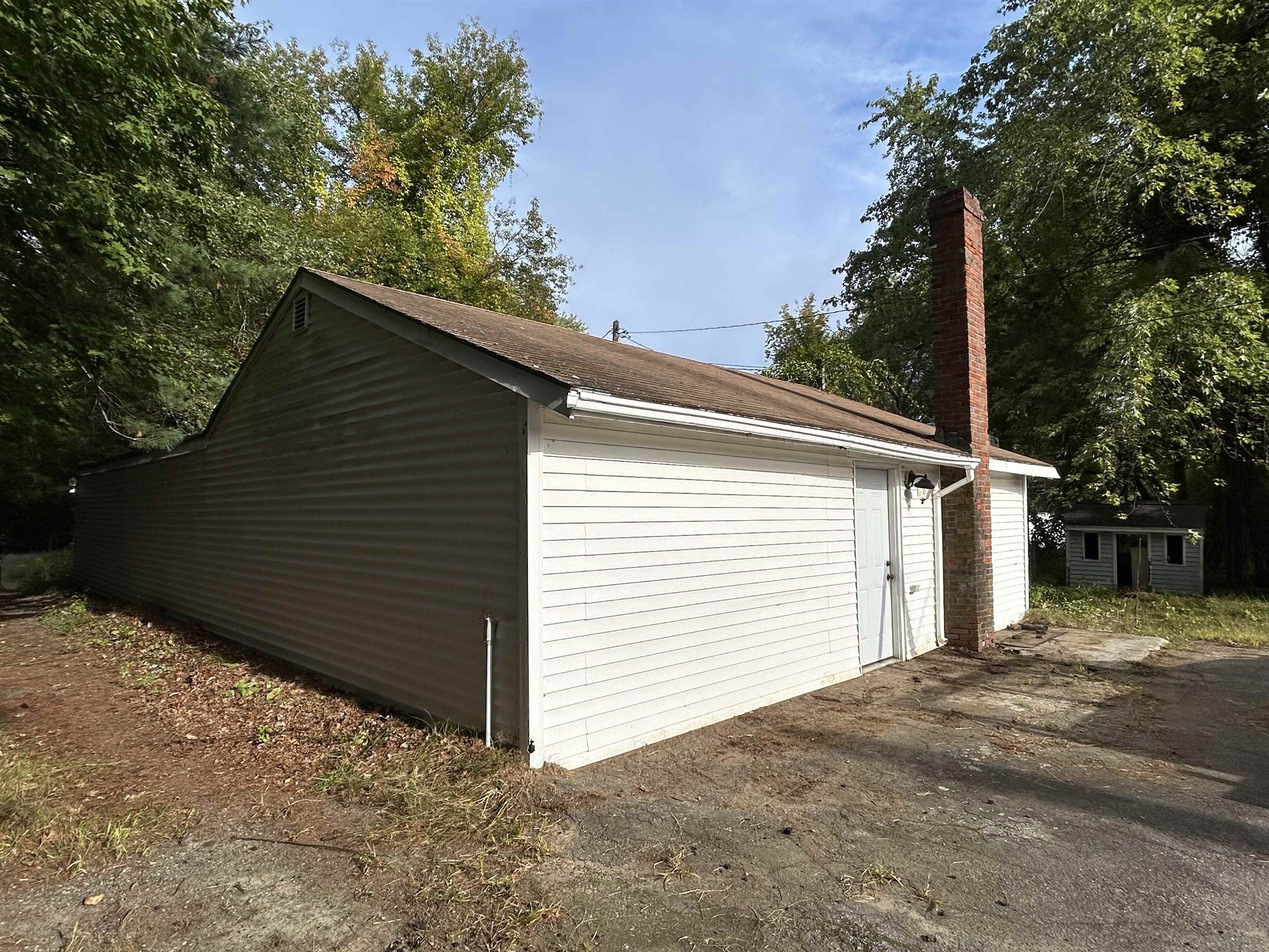 108 Route 125 , Kingston, NH 03848