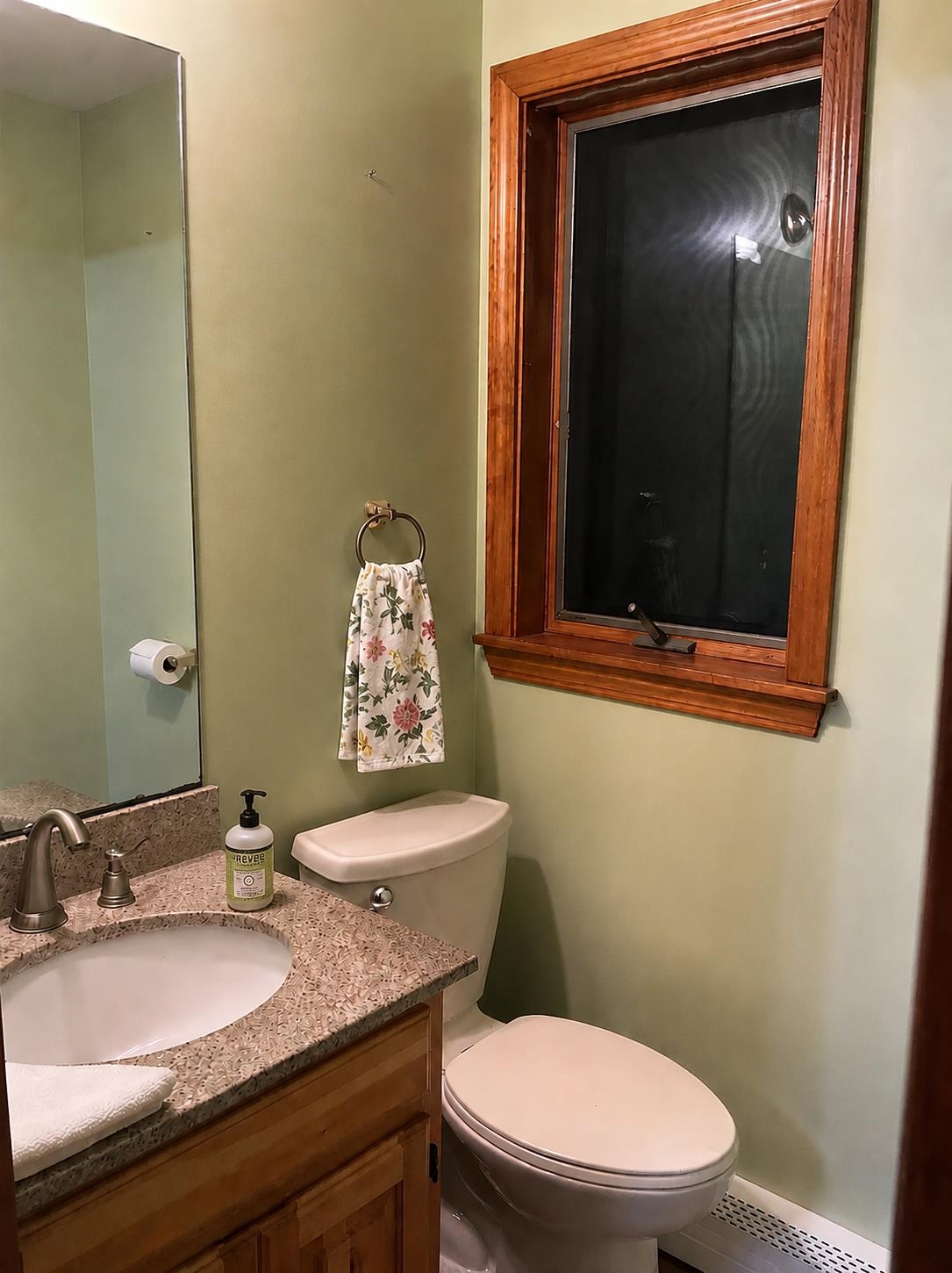 17 Prospect Mountain Rd, Alton, NH 03809