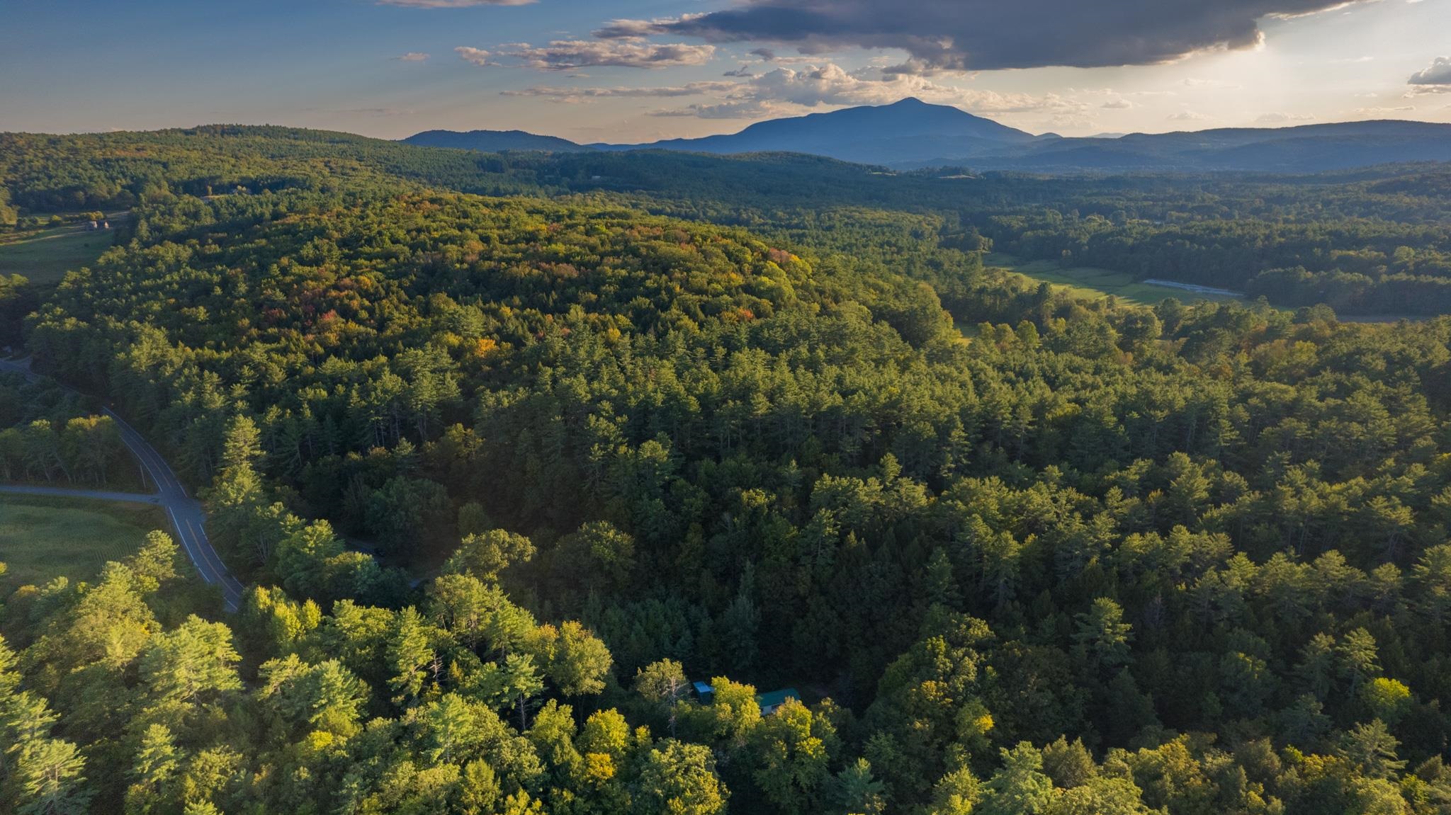 1041 Stage Rd, Plainfield, NH 03781