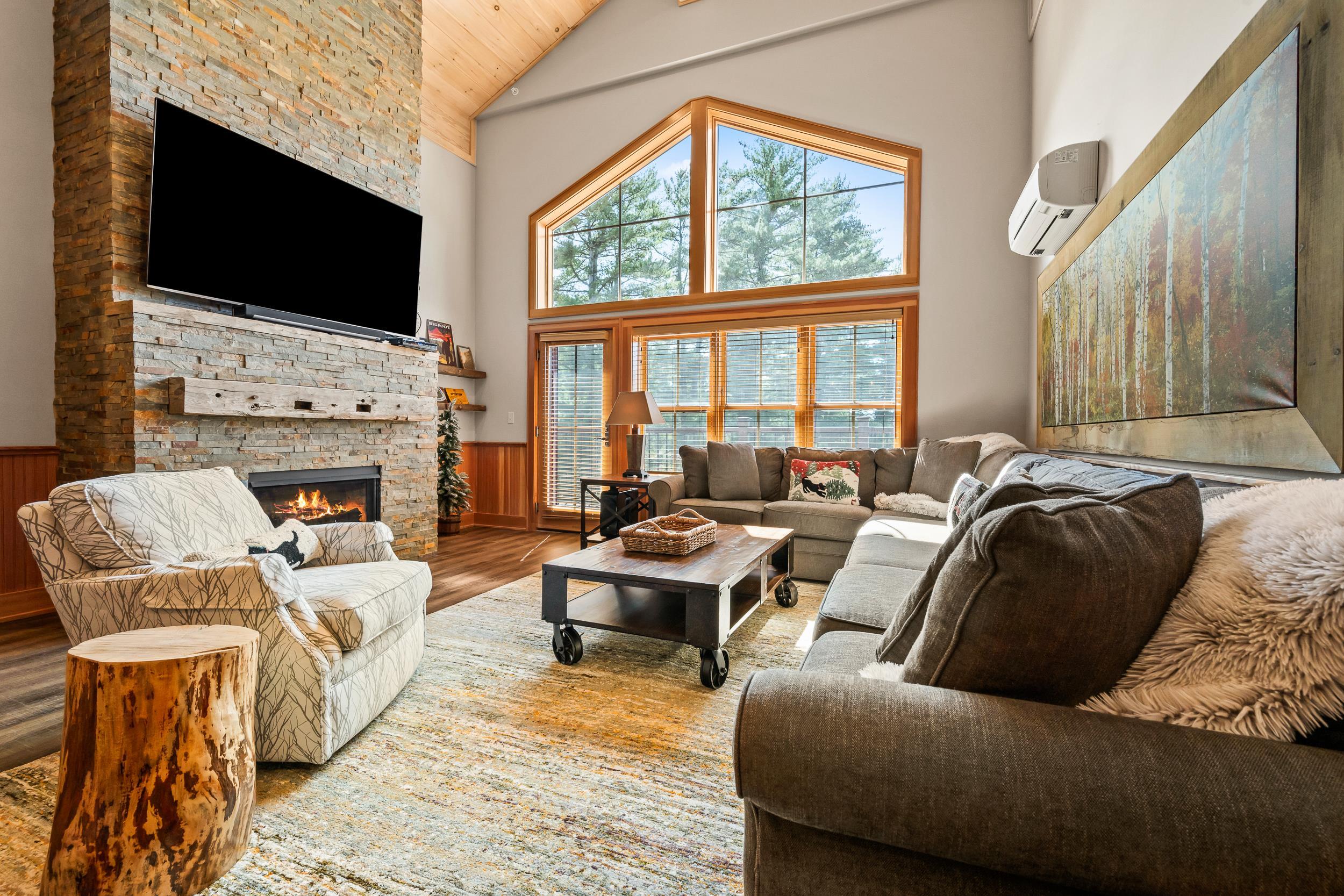 235 Skimobile Rd, Conway, NH 03860