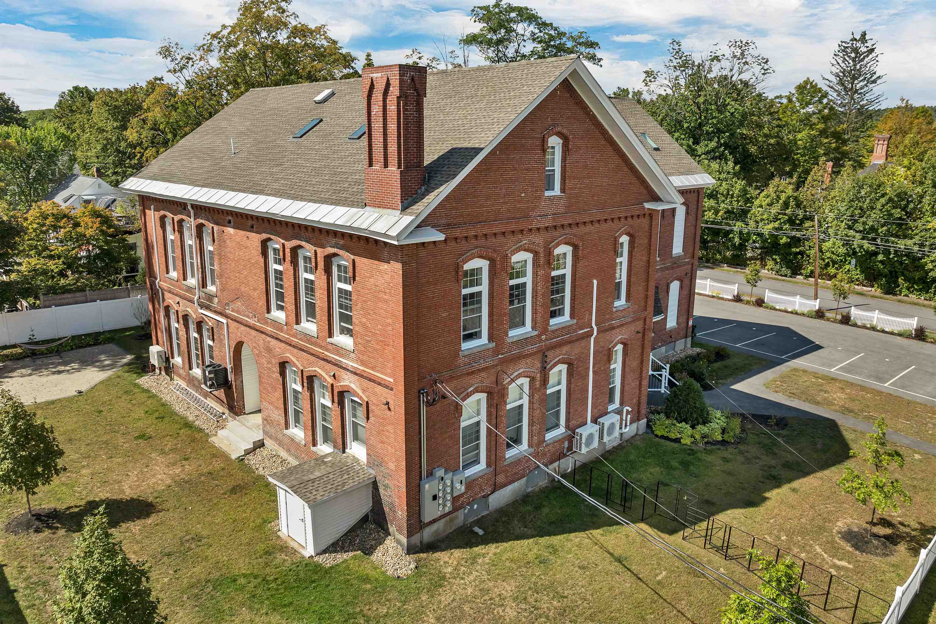 12 Cross St, Concord, NH 03303