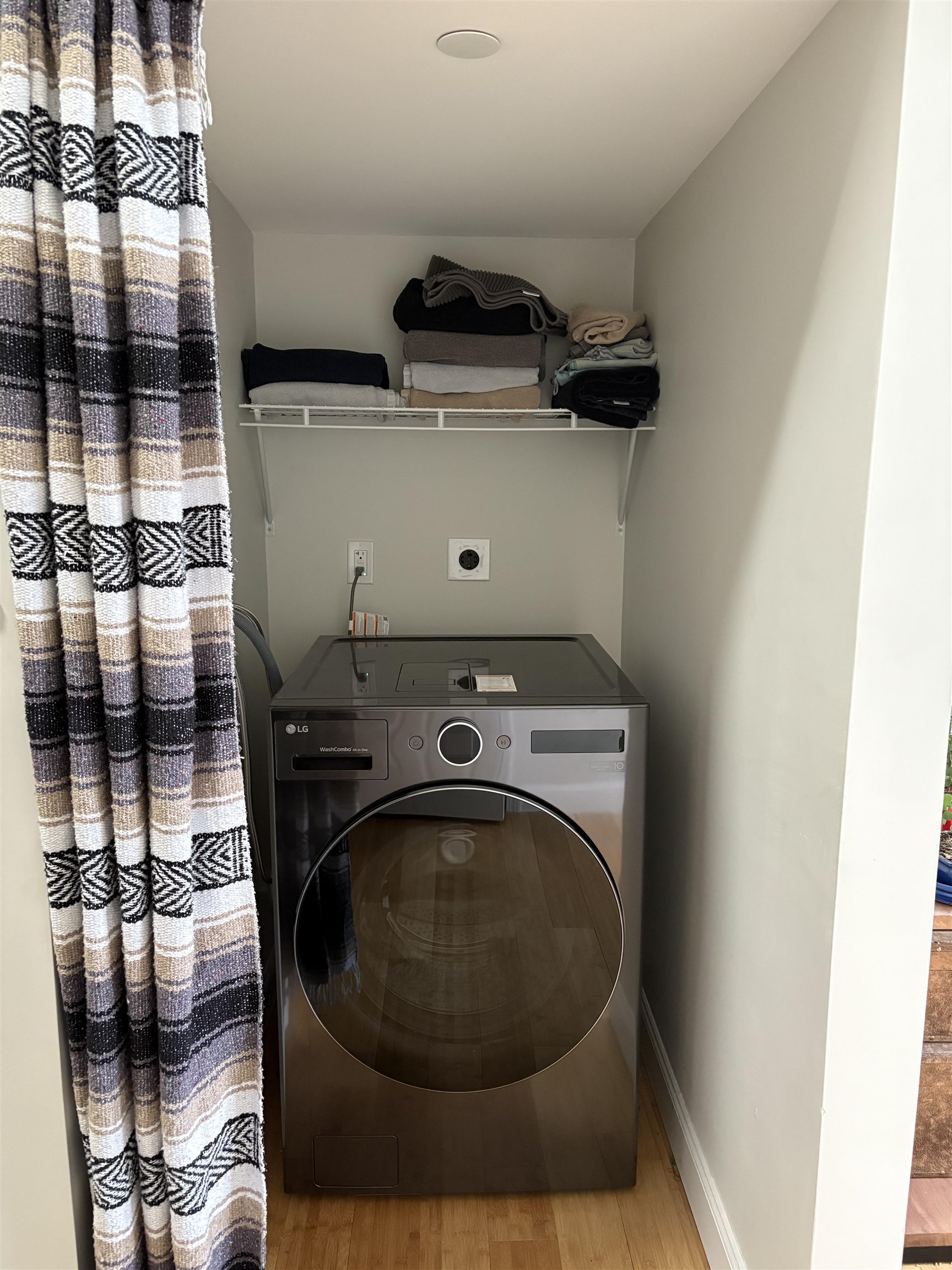 12 Cross St #201, Concord, NH 03303