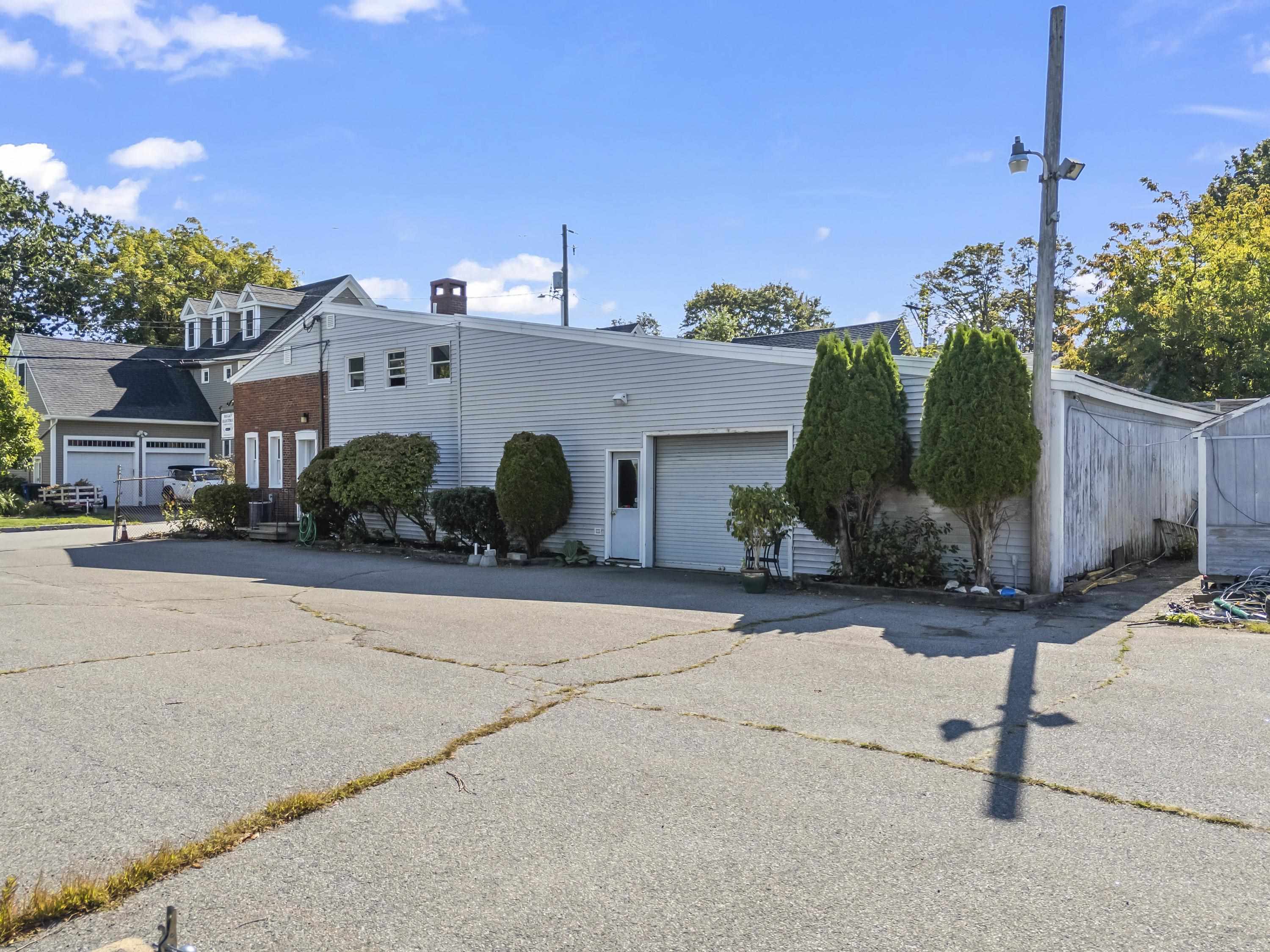 98 Cornwall St, Portsmouth, NH 03801