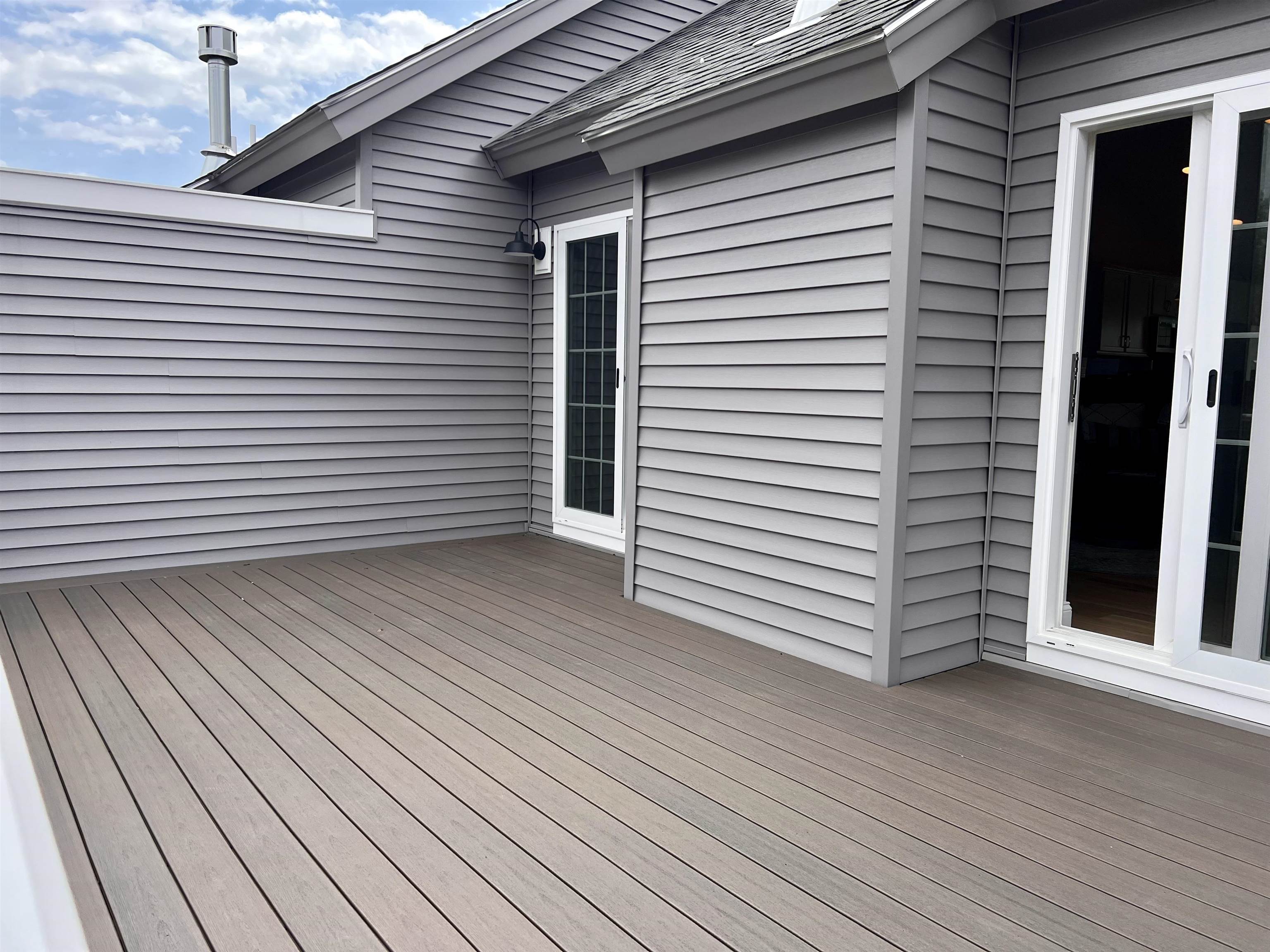 1B Connor Ct, Epping, NH 03042