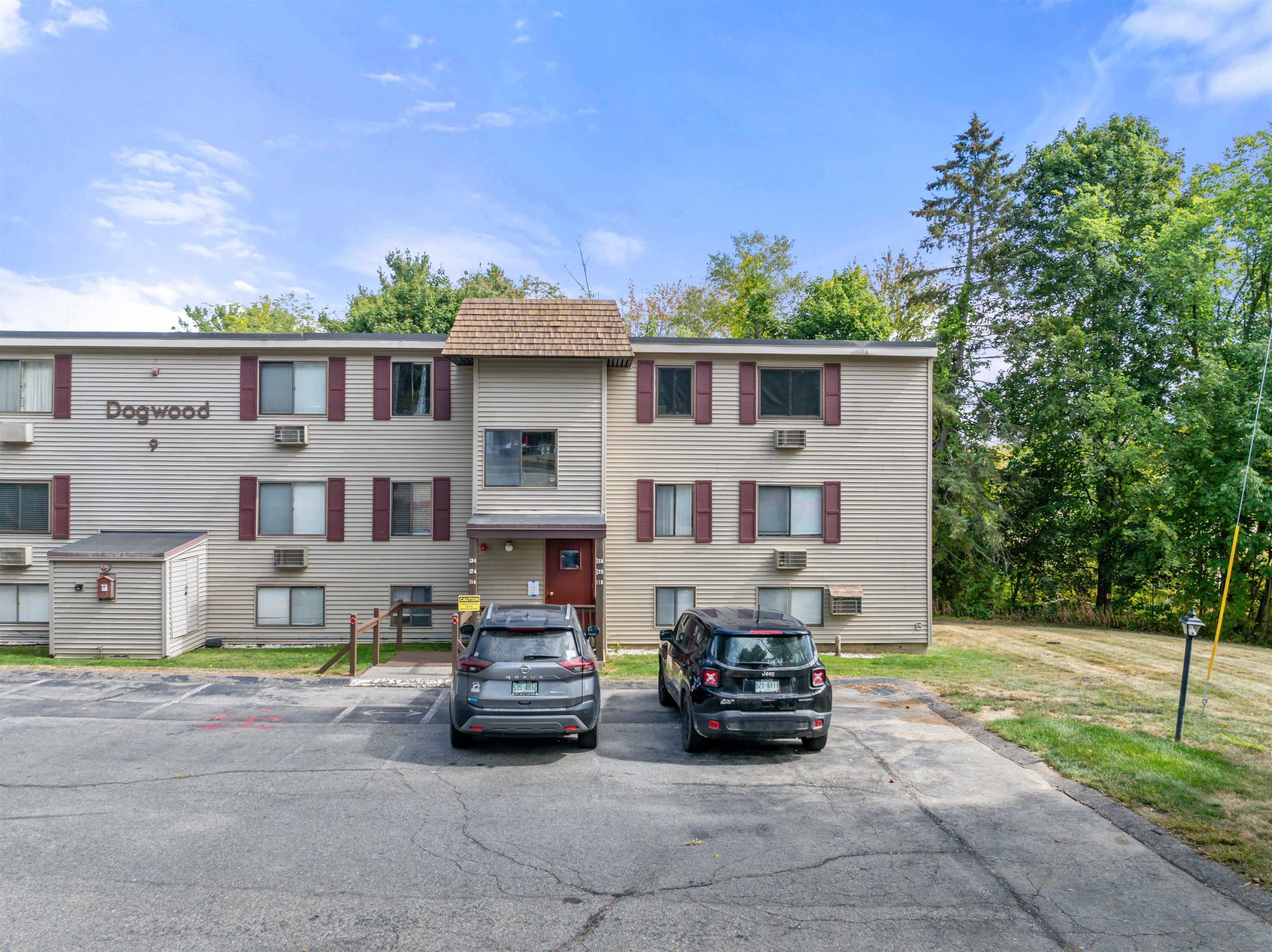 9 Treetop Cir, Laconia, NH 03246