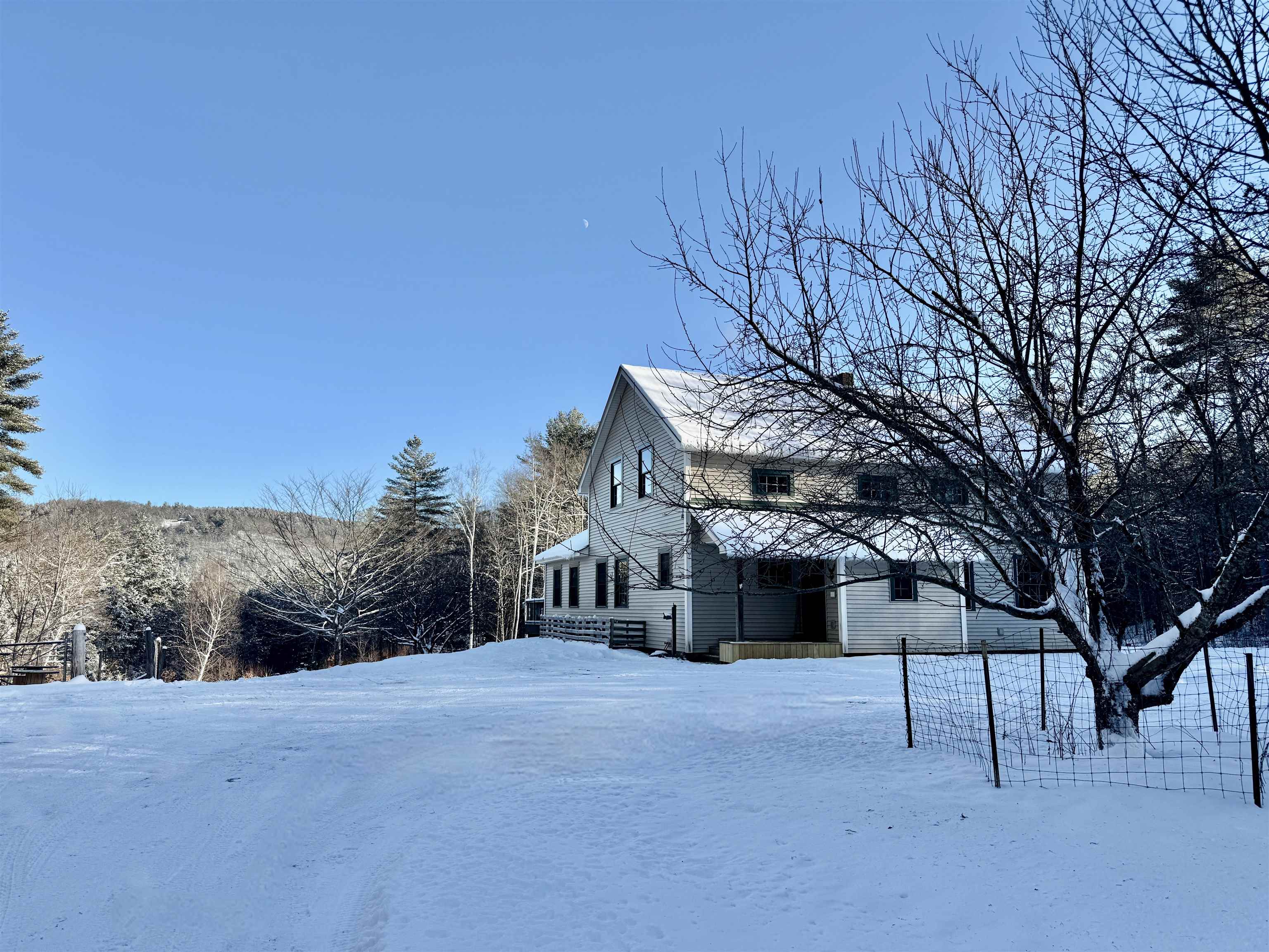 916 Wiswall Hill Road