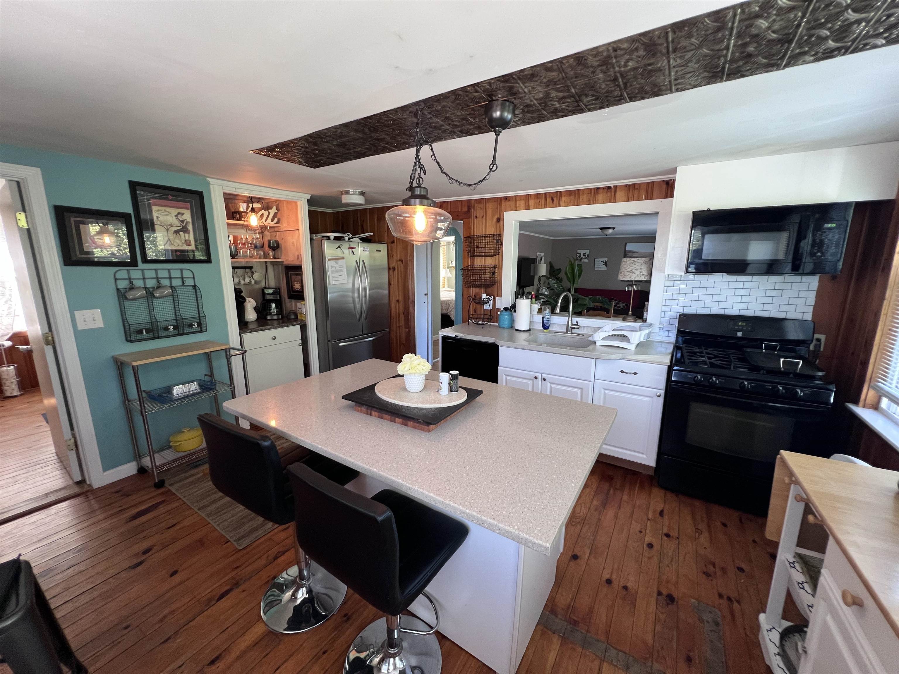 78 Long Island Road — photo 2