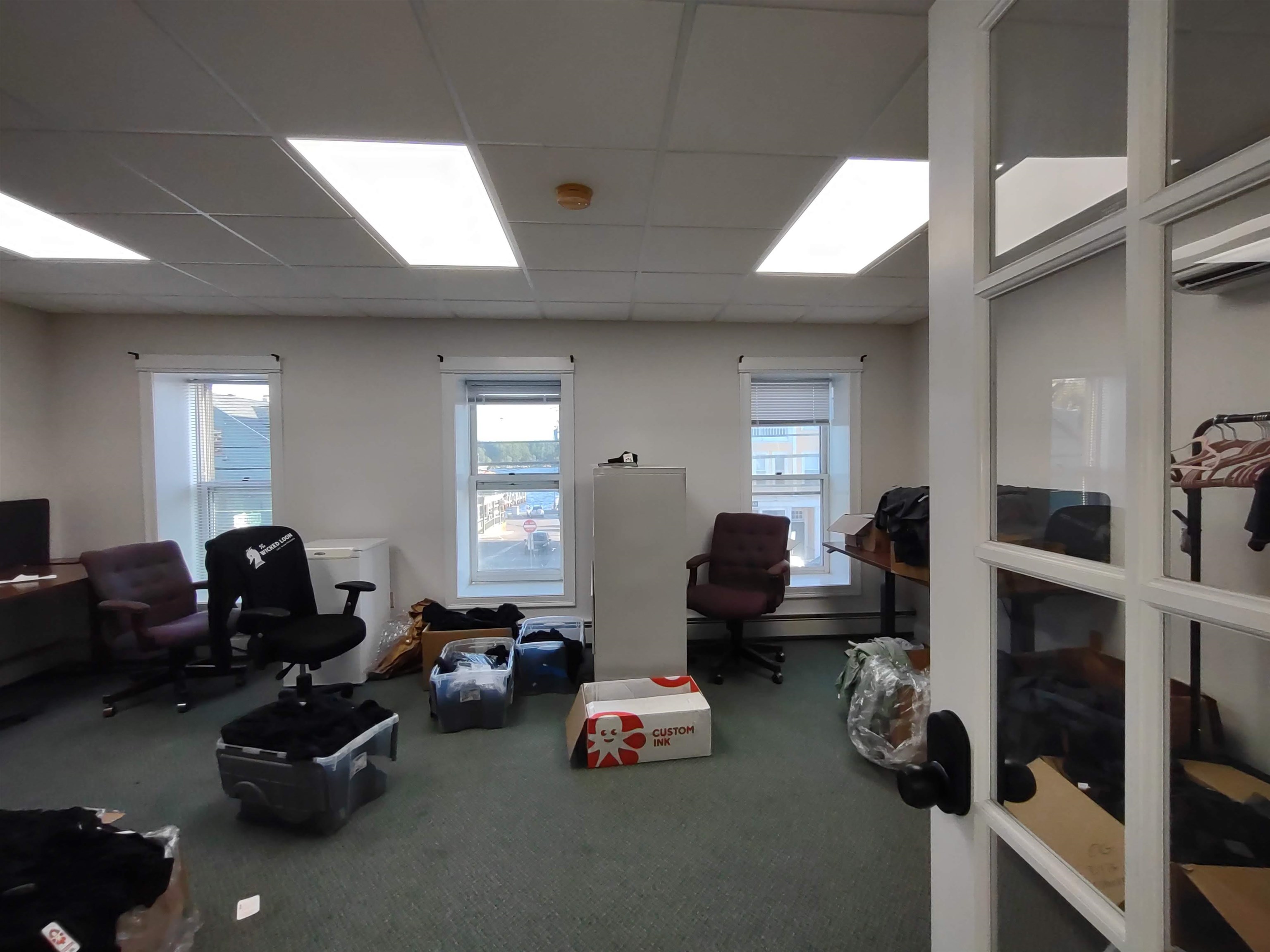 22 South Main Street — photo 1