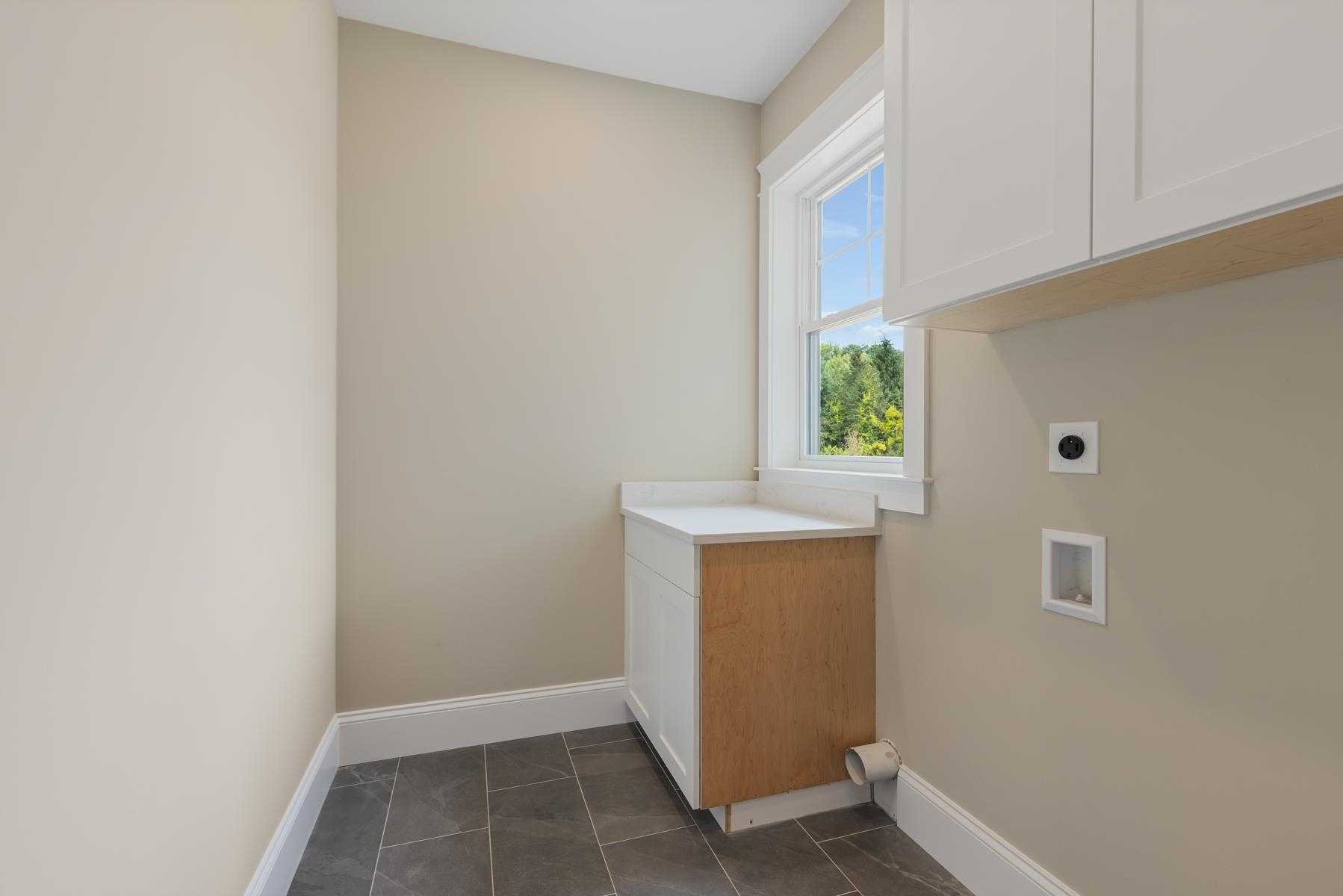 10 Shipwright Way, Newington, NH 03801