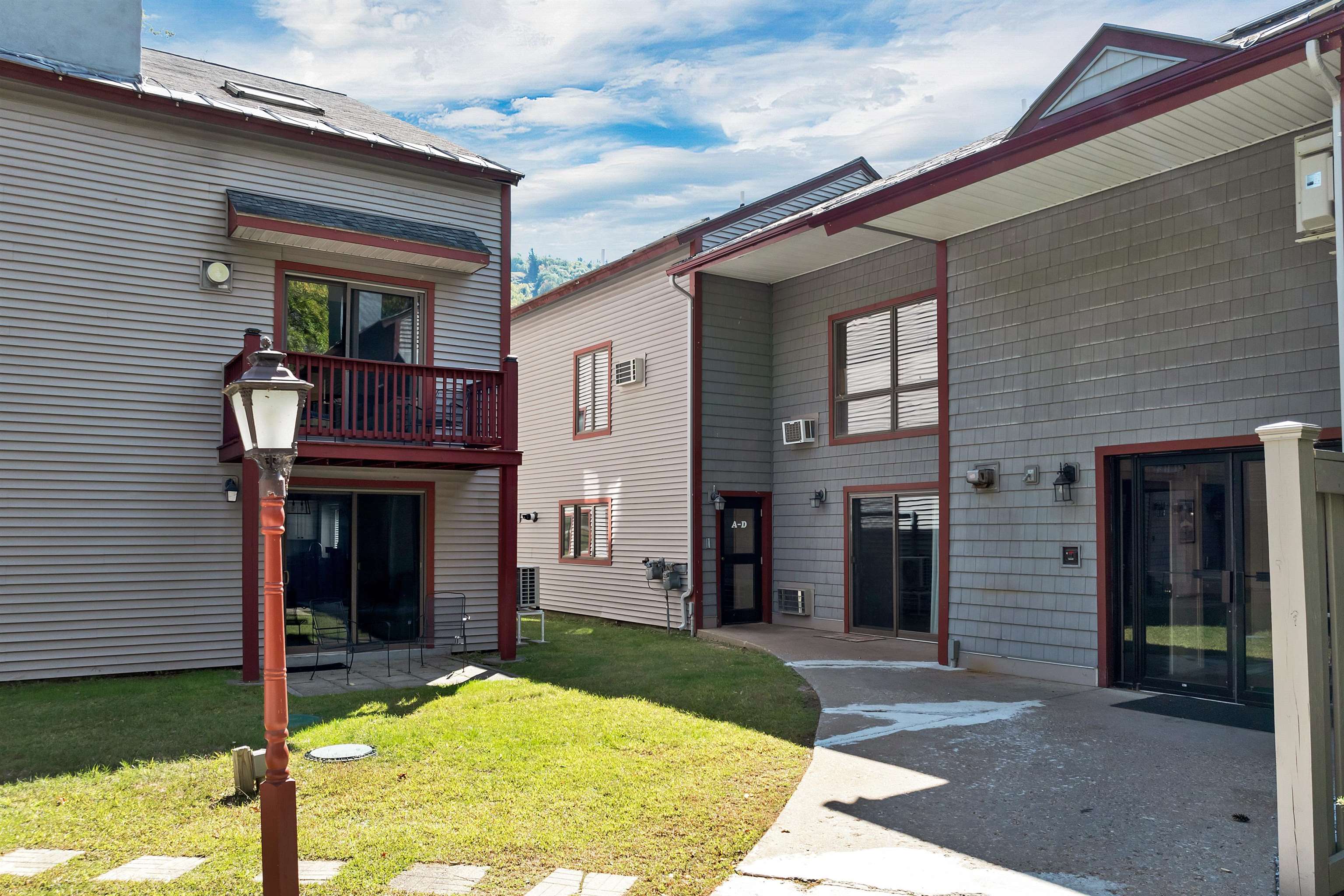 3 River Run Dr, Bartlett, NH 03812