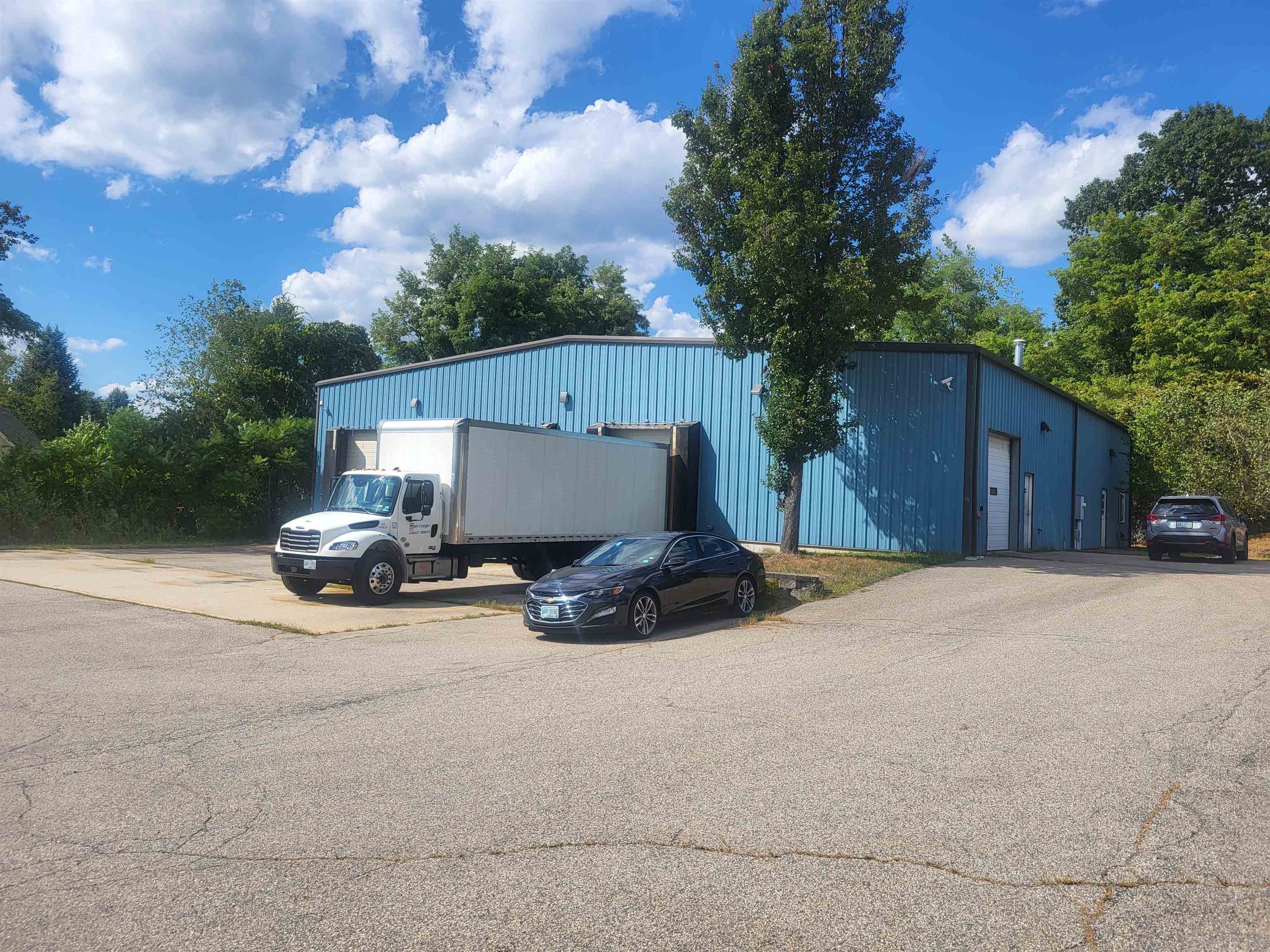 2 Infinity Dr, Raymond, NH 03077