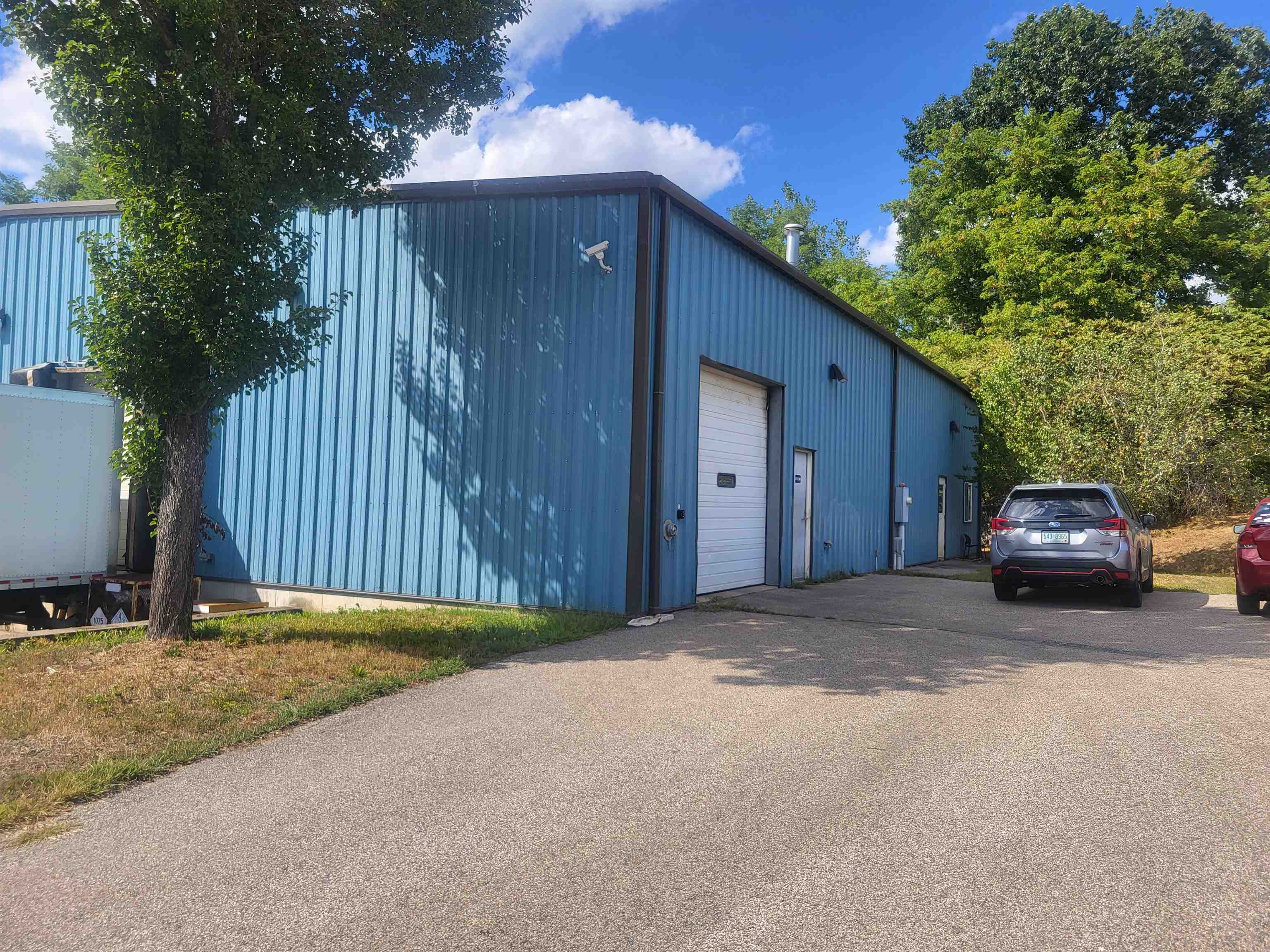 2 Infinity Dr, Raymond, NH 03077