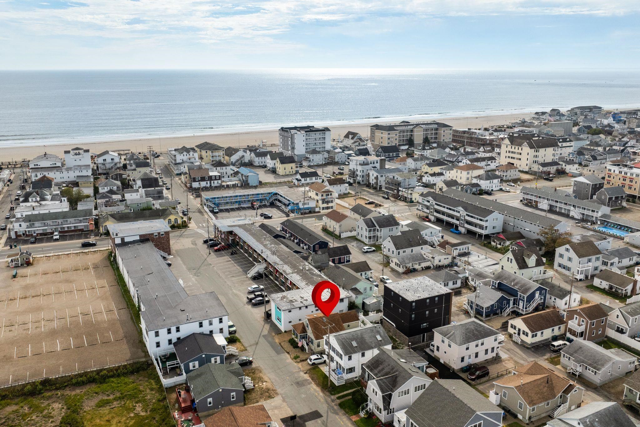 27 Hobson Ave, Hampton, NH 03842