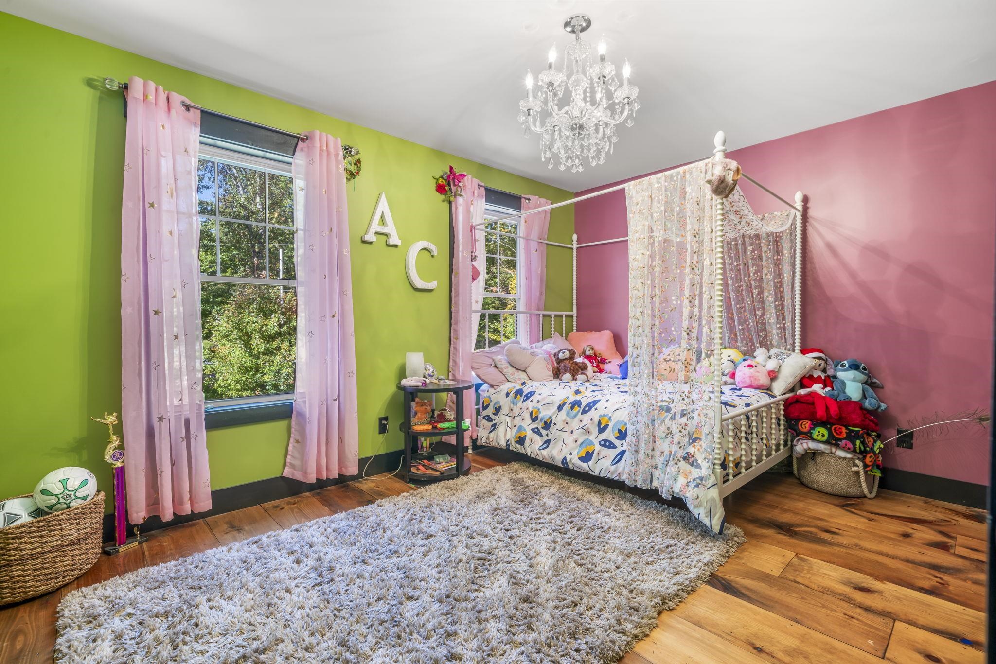 1 Pierce Lake Rd, Antrim, NH 03440