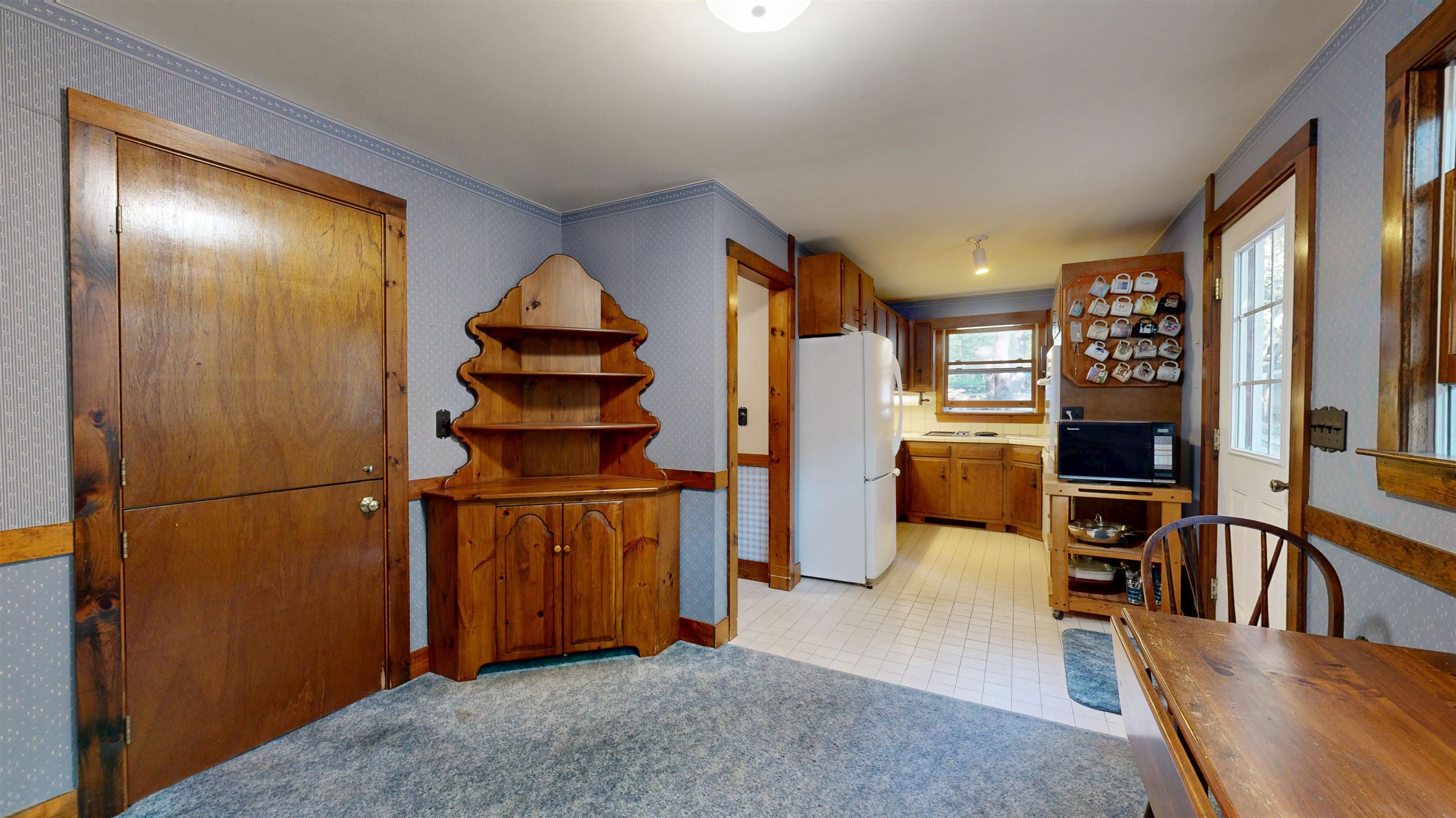 113 Lakeview Dr, Nottingham, NH 03290