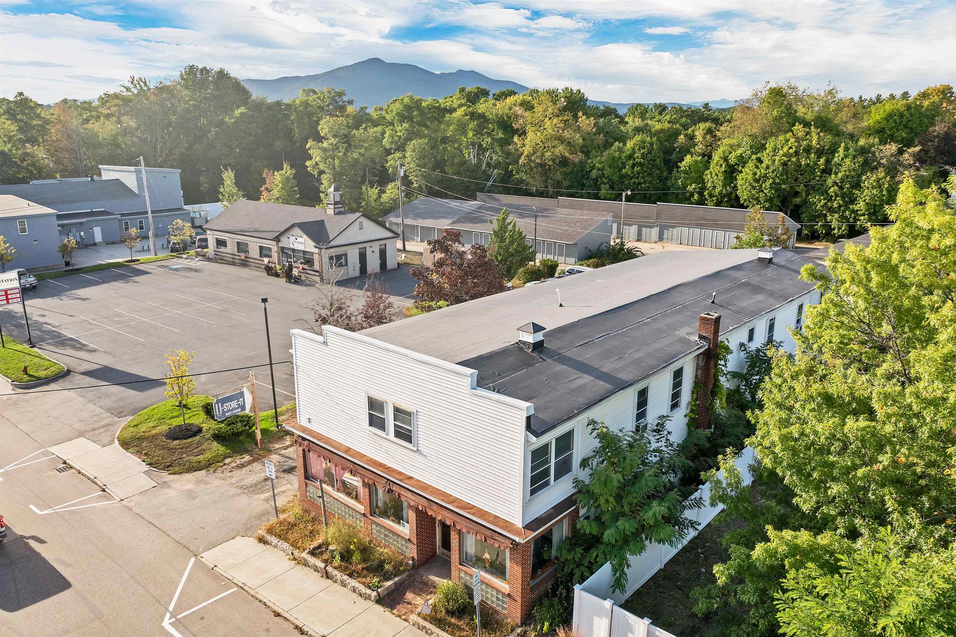 6 Main St, Conway, NH 03818