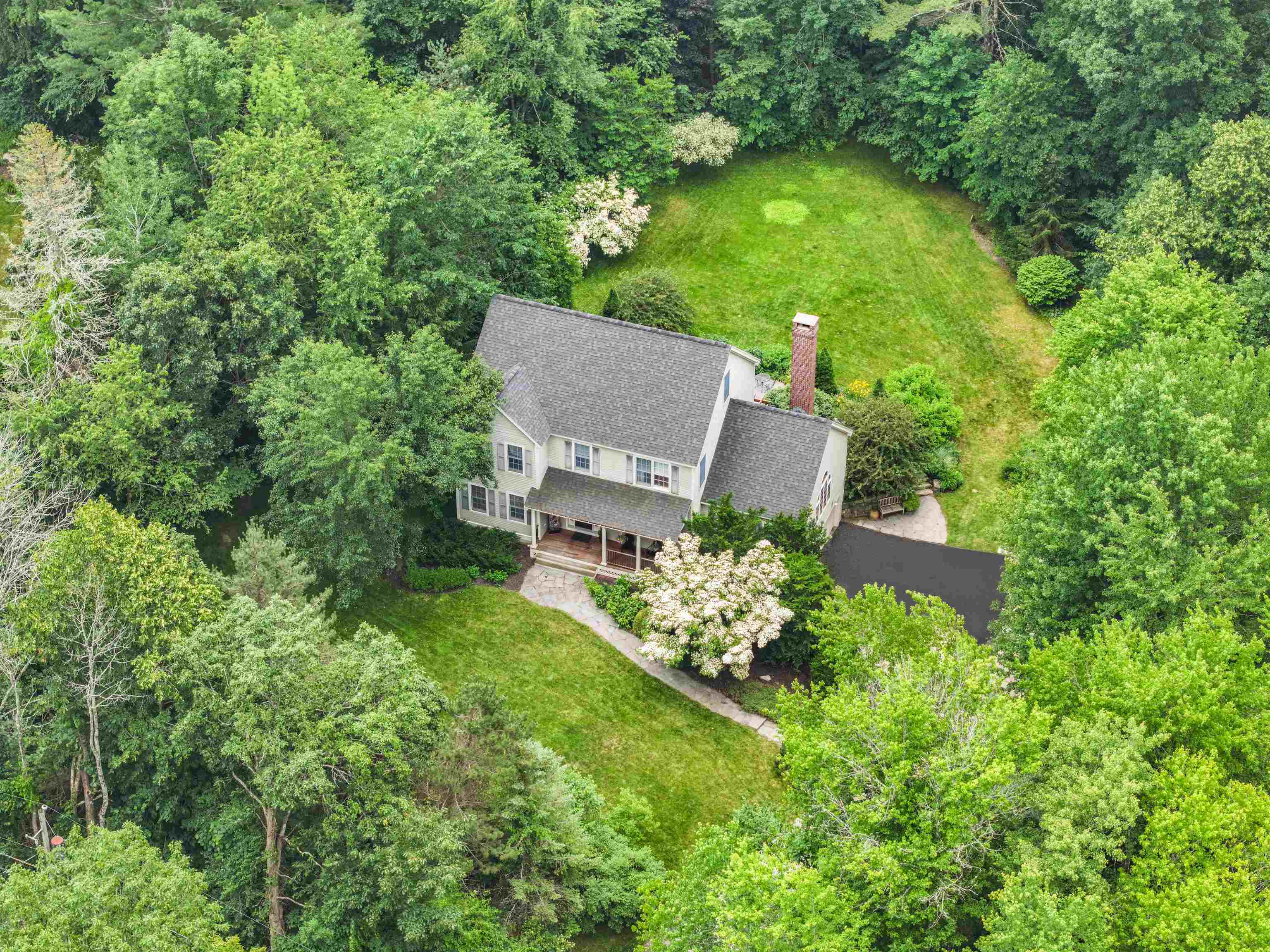 221 Piscassic Rd, Newfields, NH 03856