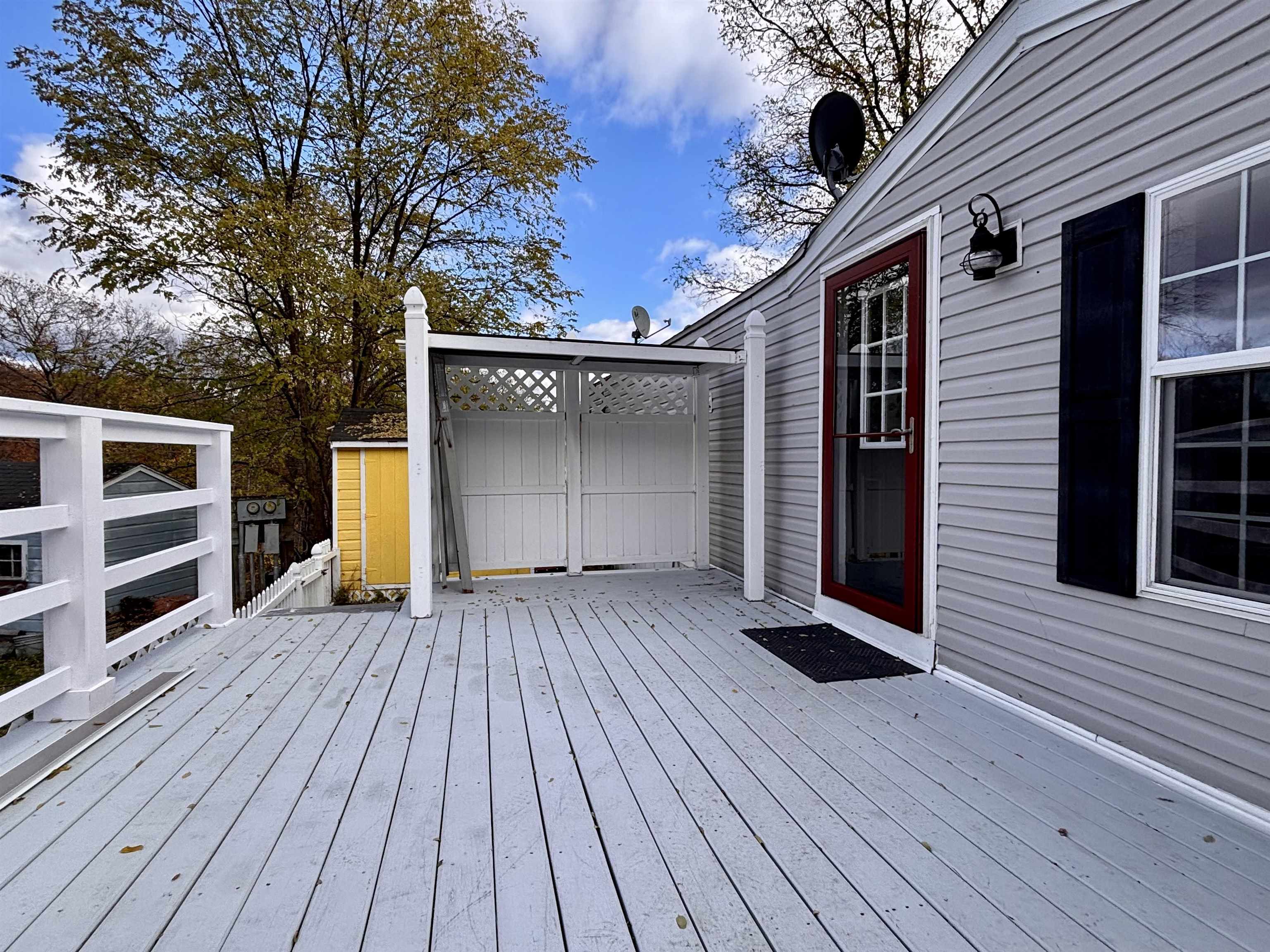 4 Trail St, Franklin, NH 03235