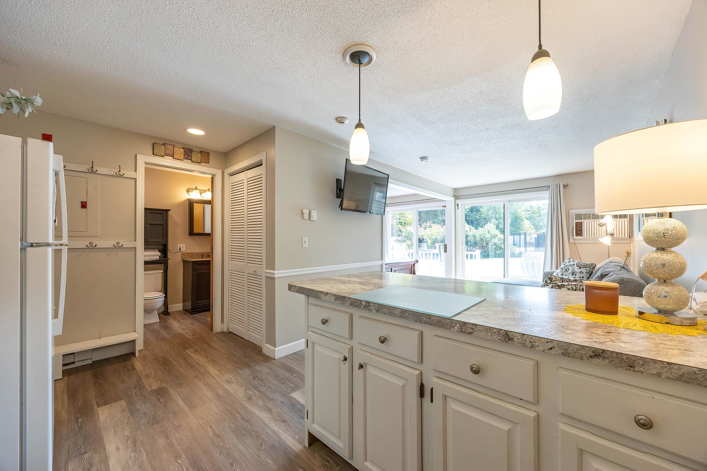 118 Weirs Road — photo 3