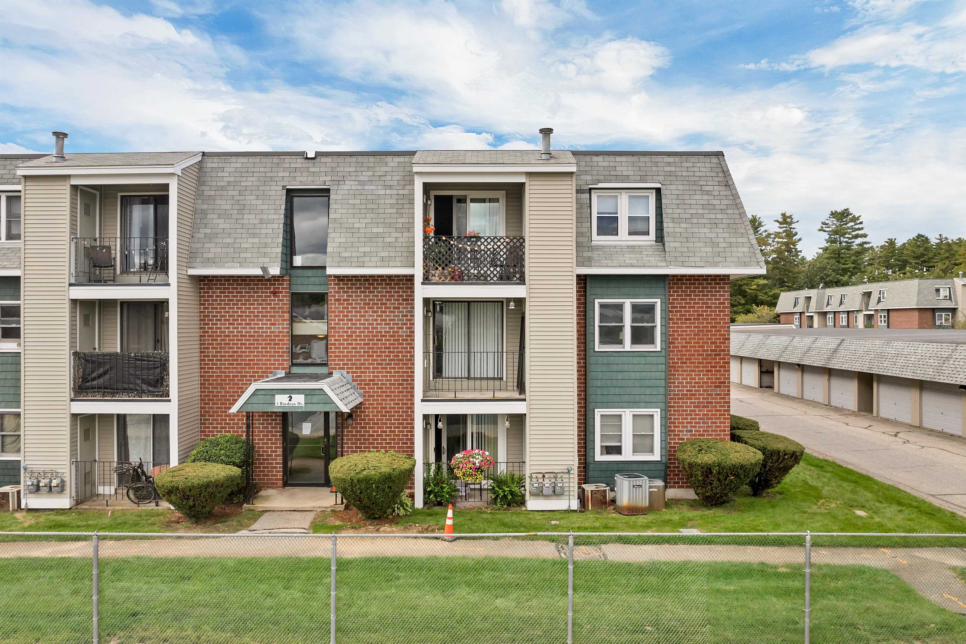 MLS 5063405: 3 Roedean Drive-Unit 207, Nashua NH