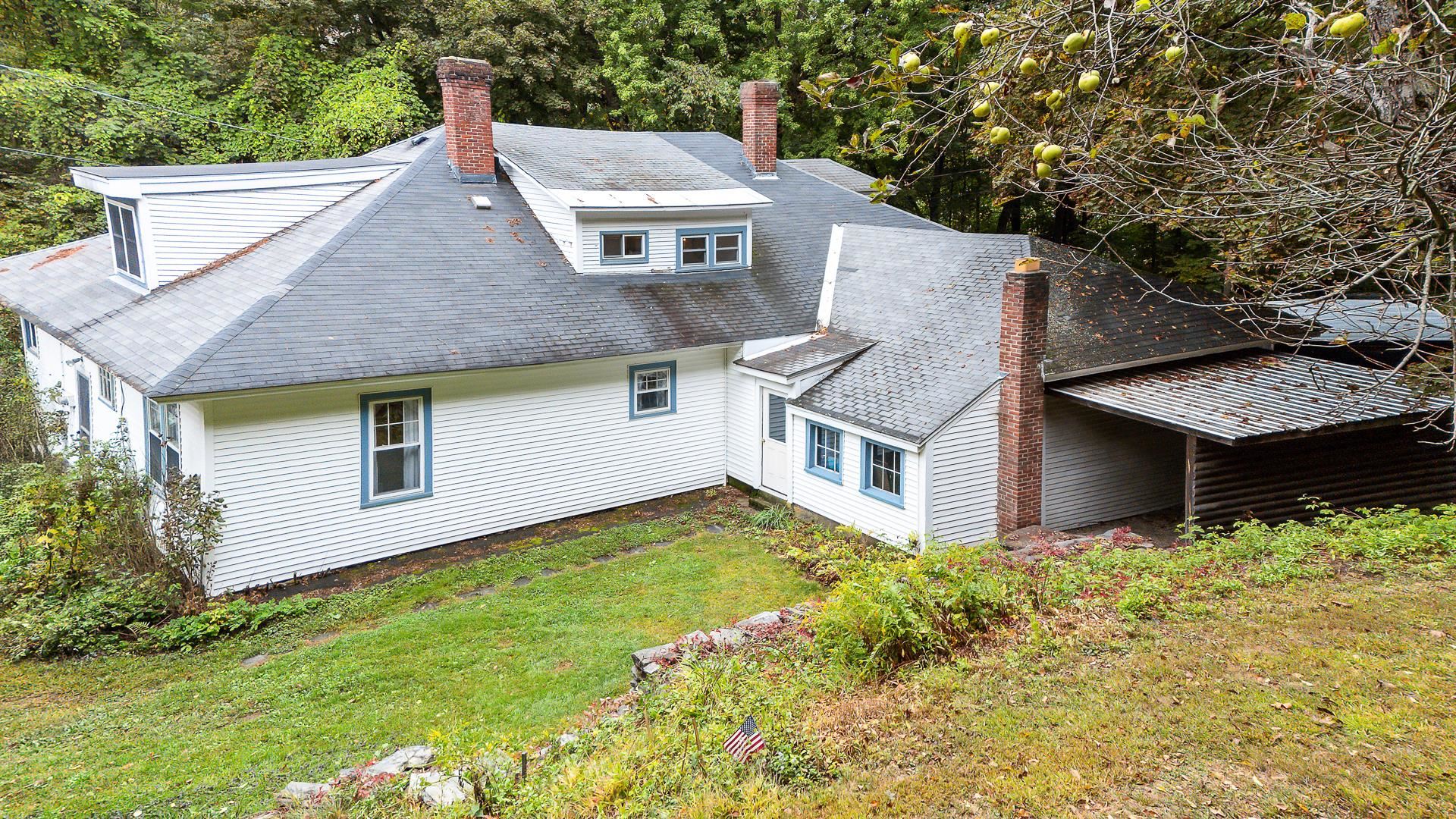 44 Petrin Heights Rd, Claremont, NH 03743