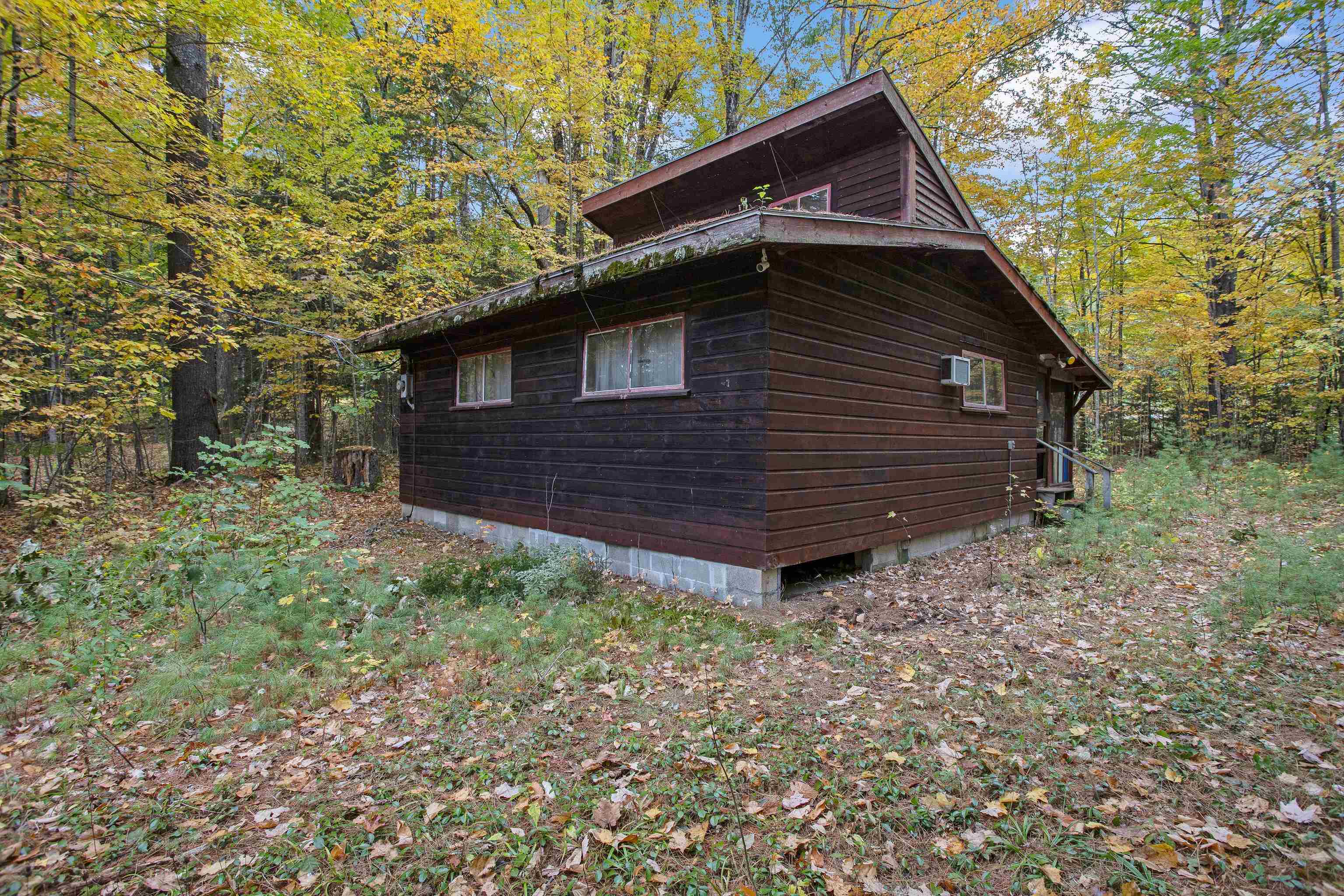 911 New Hampshire Route 49, Thornton, NH 03285