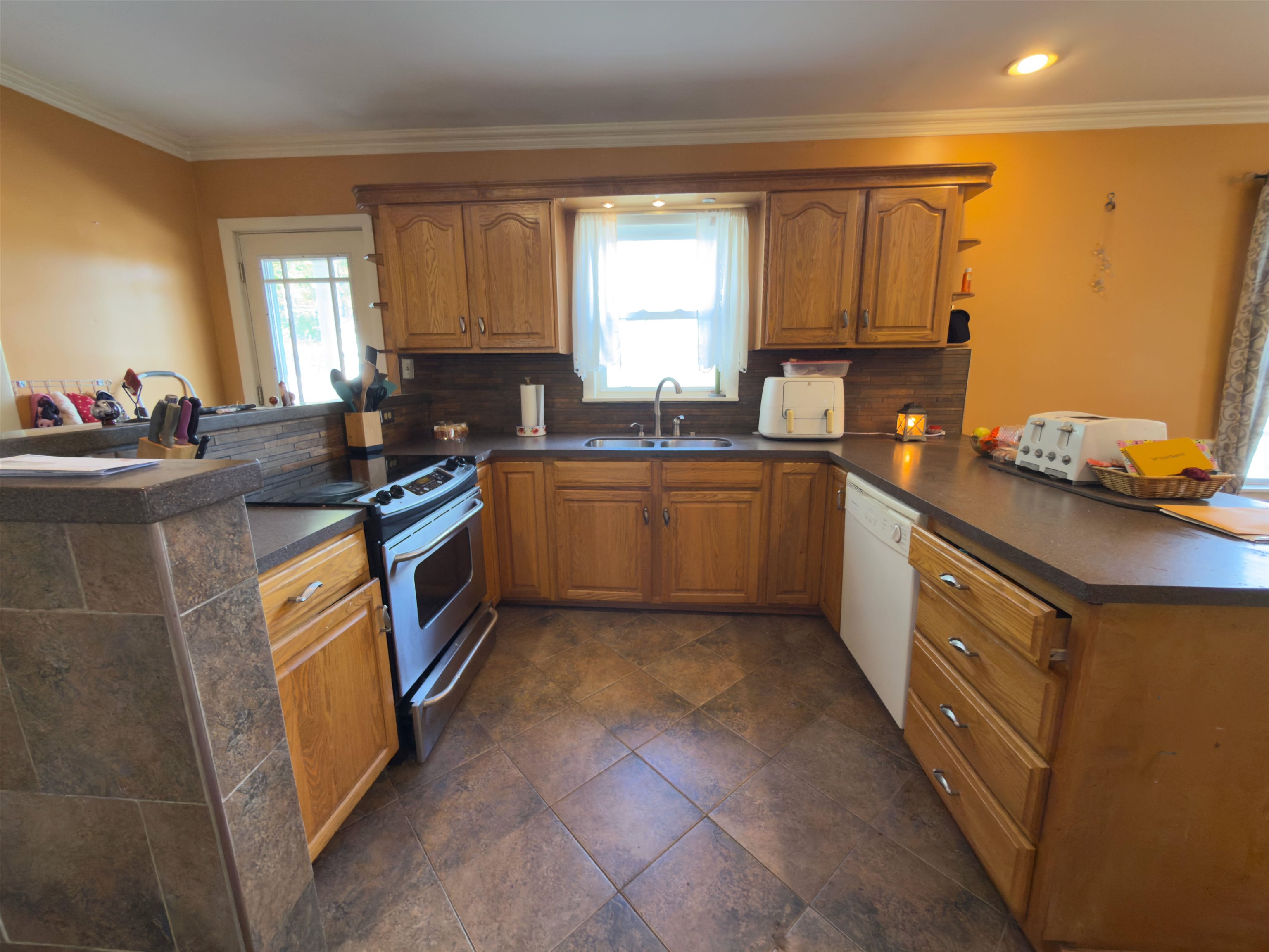 433 2nd Ave, Berlin, NH 03570