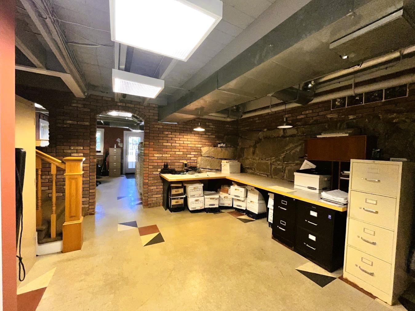 214 N State St, Concord, NH 03301