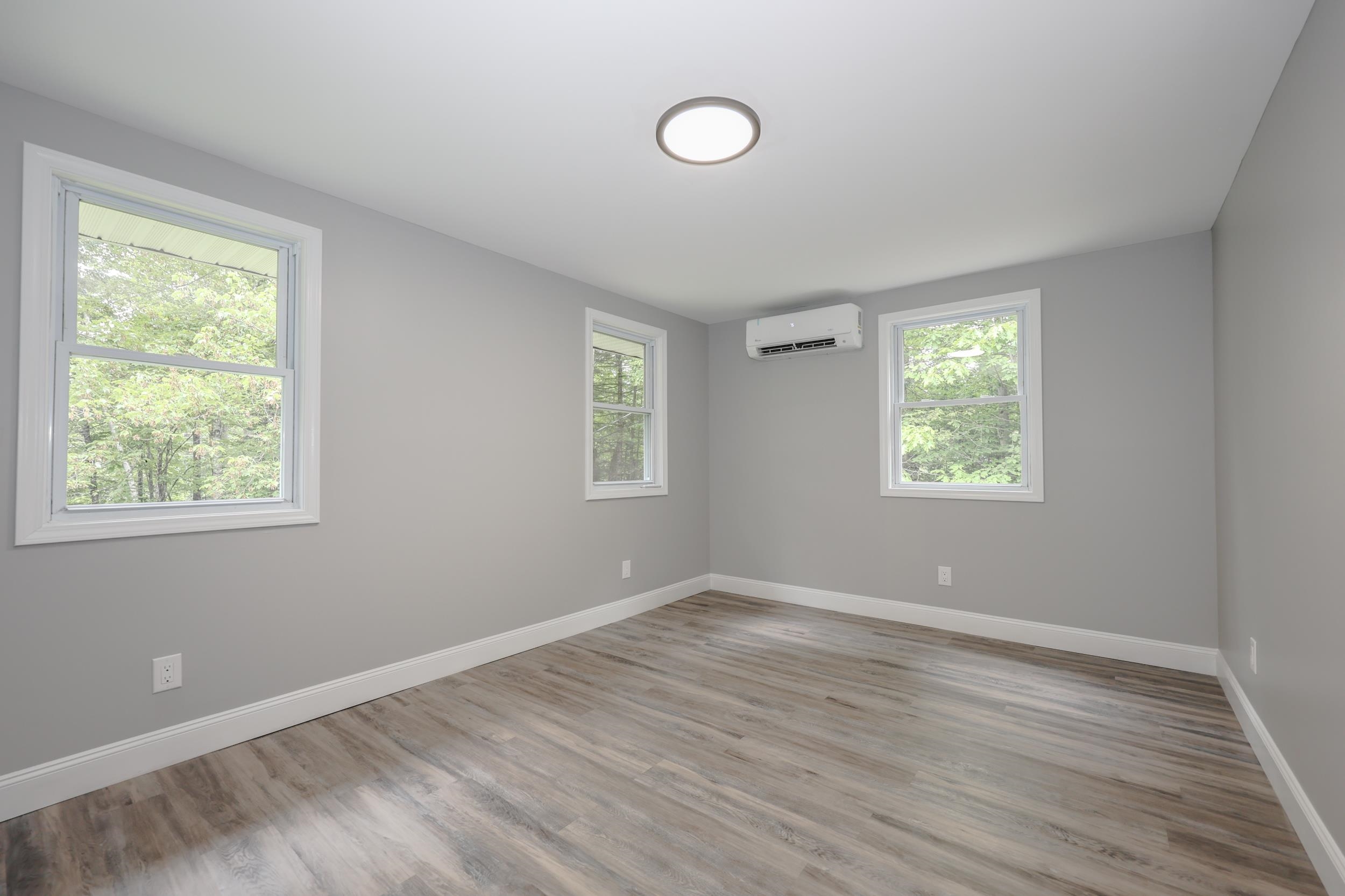 877 St Johnsbury Rd, Littleton, NH 03561