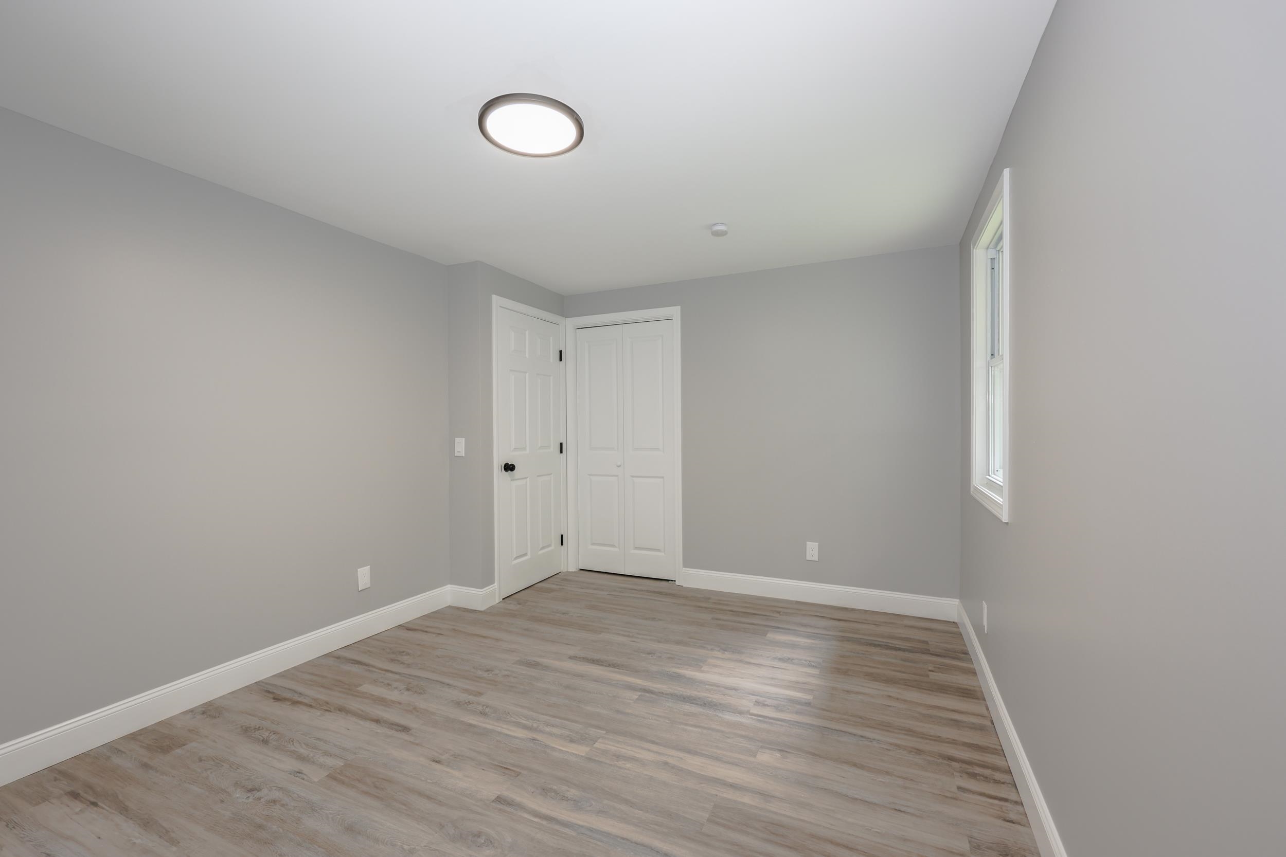 877 St Johnsbury Rd, Littleton, NH 03561