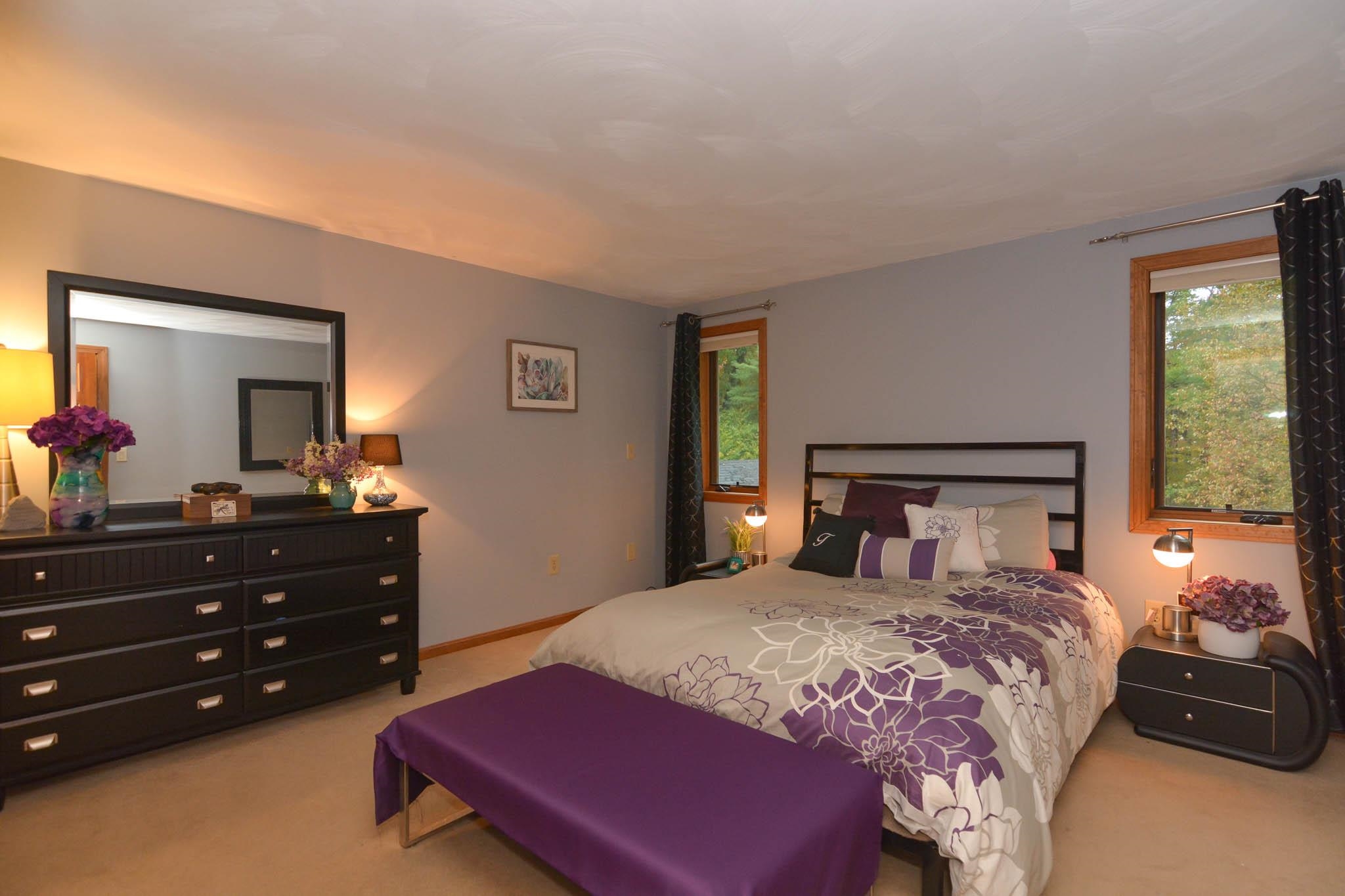 301 N Amherst Rd, Bedford, NH 03110