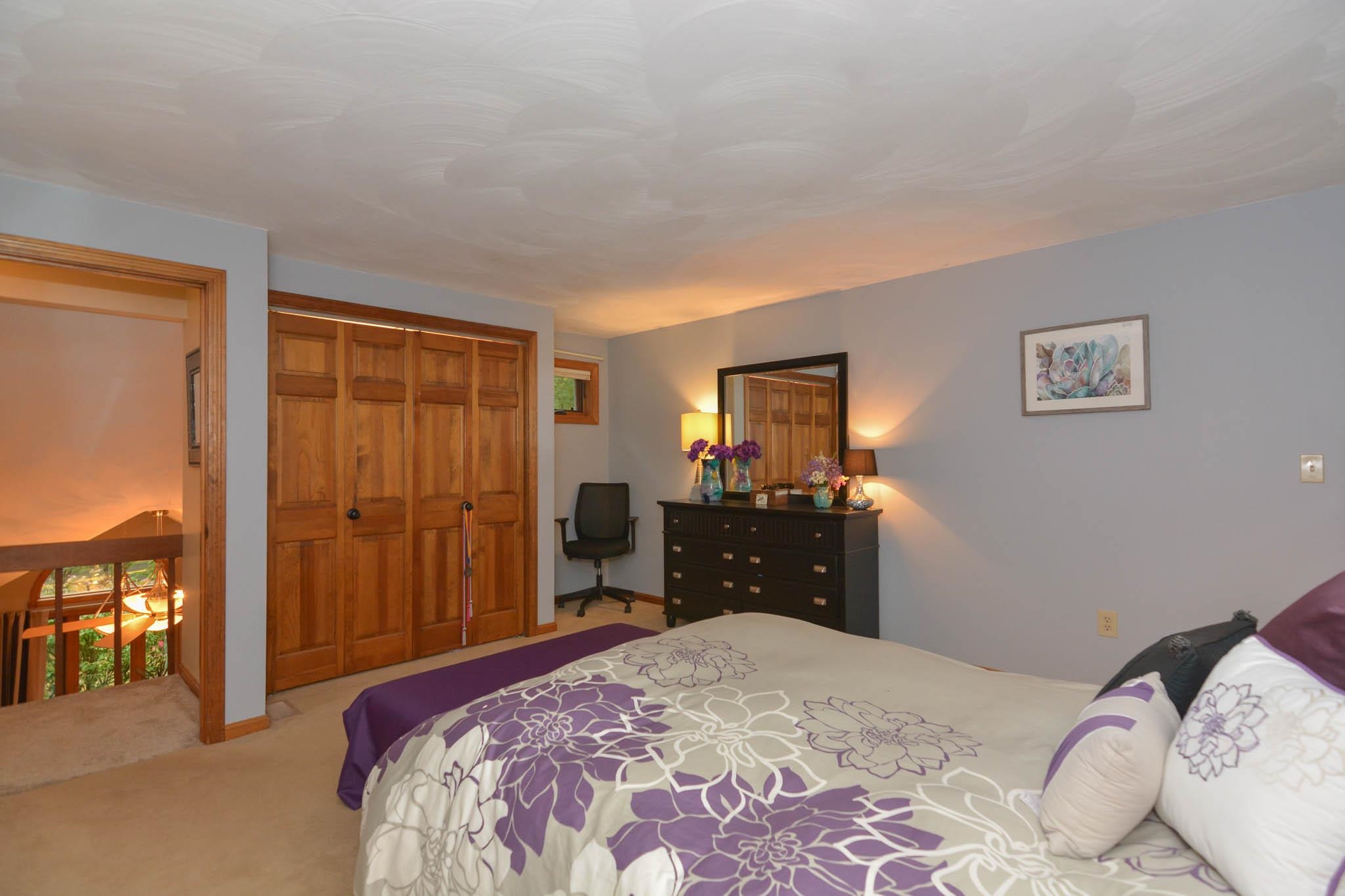 301 N Amherst Rd, Bedford, NH 03110