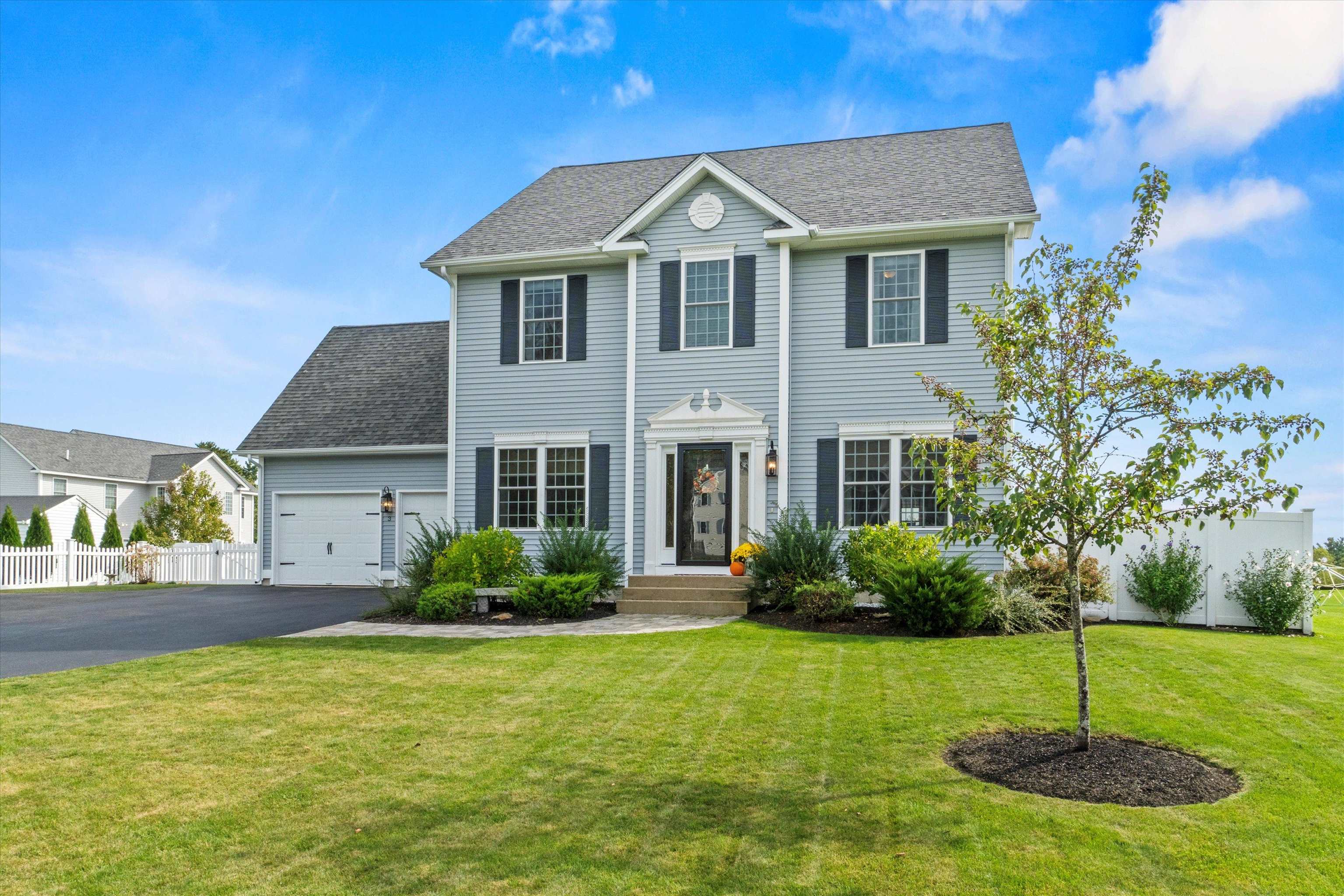 MLS 5063674: 3 Bellflower Hollow, Londonderry NH