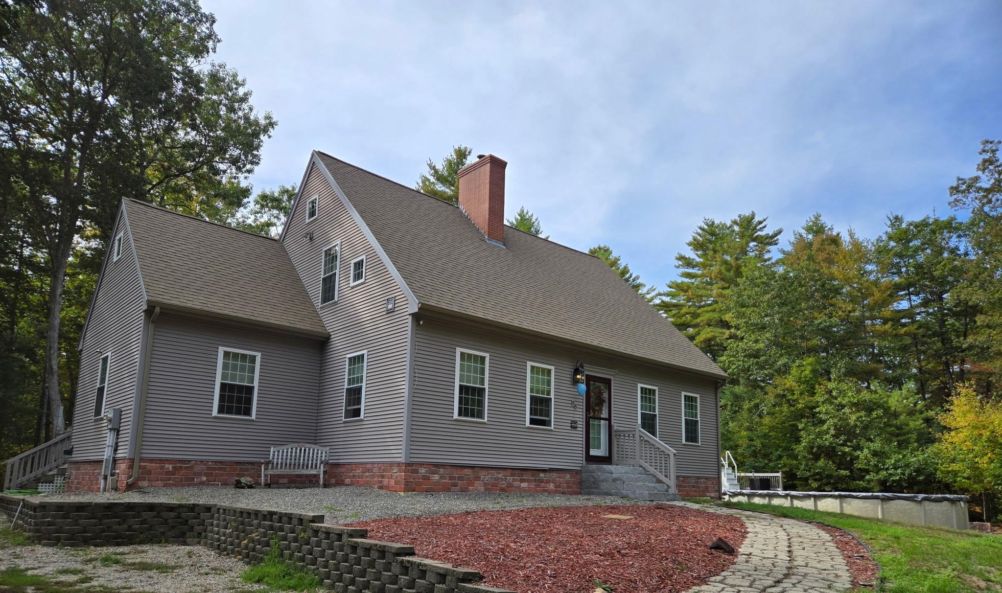MLS 5063679: 98 Copp Drive, Fremont NH