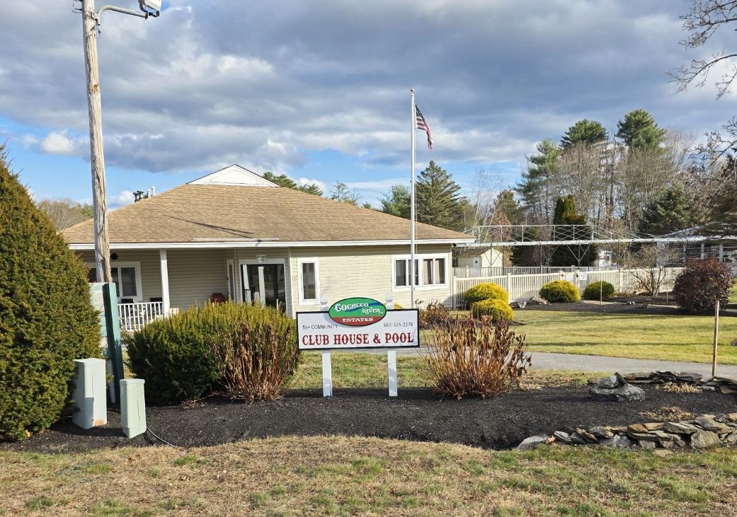 30 Cherokee Way, Rochester, NH 03867