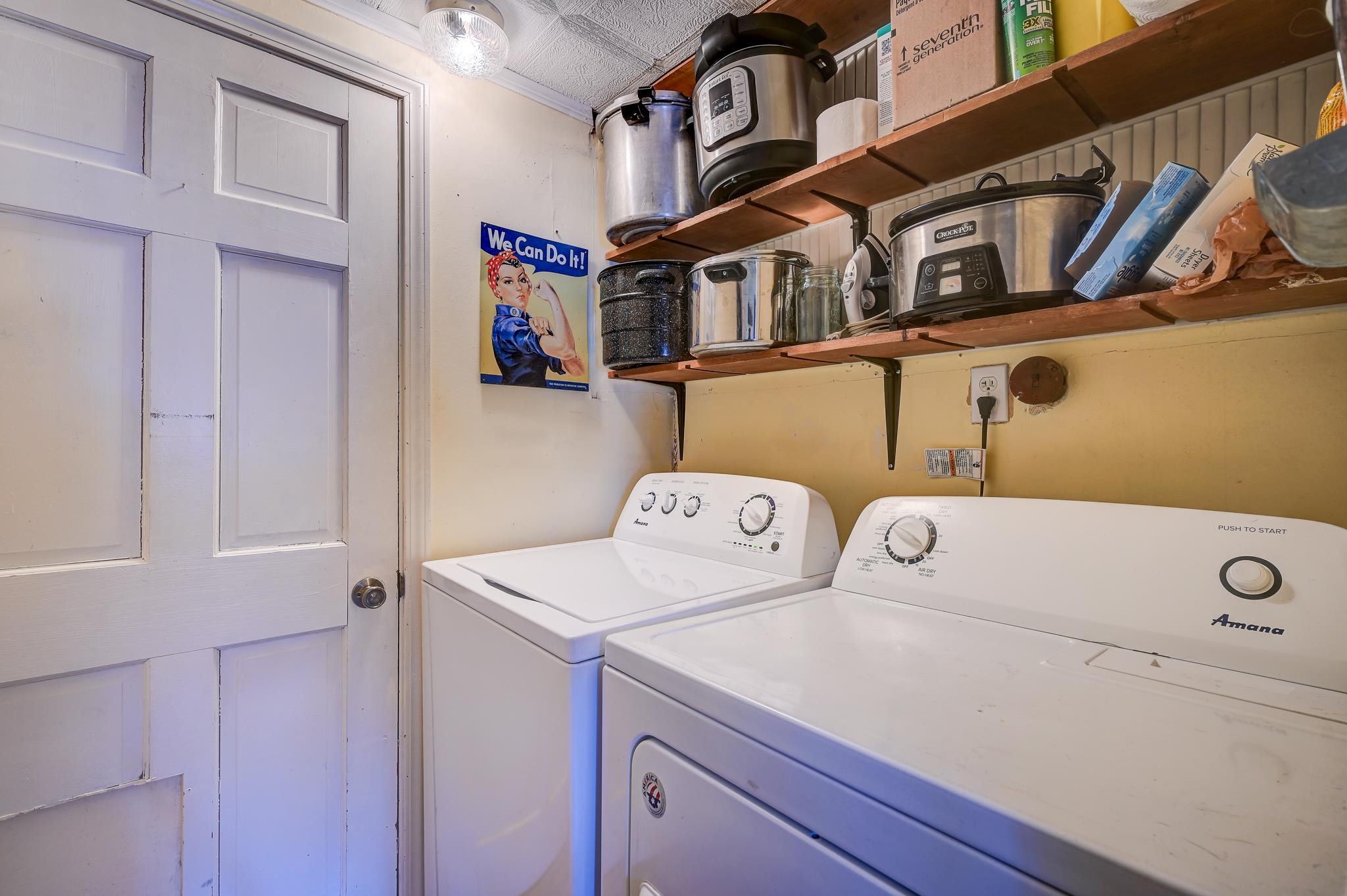 78 School St, Effingham, NH 03882